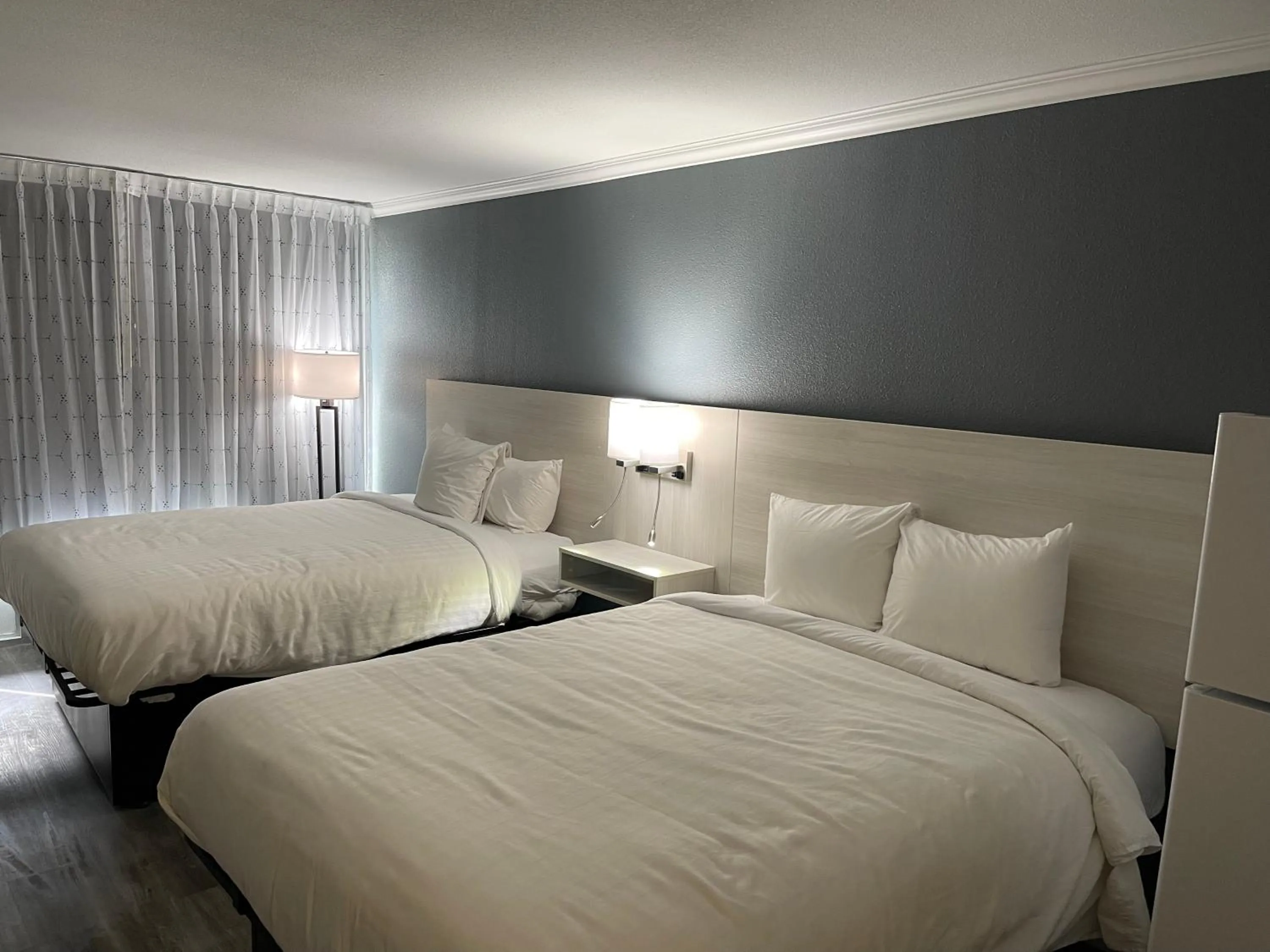 Photo of the whole room, Bed in MainStay Suites Florence - Darlington