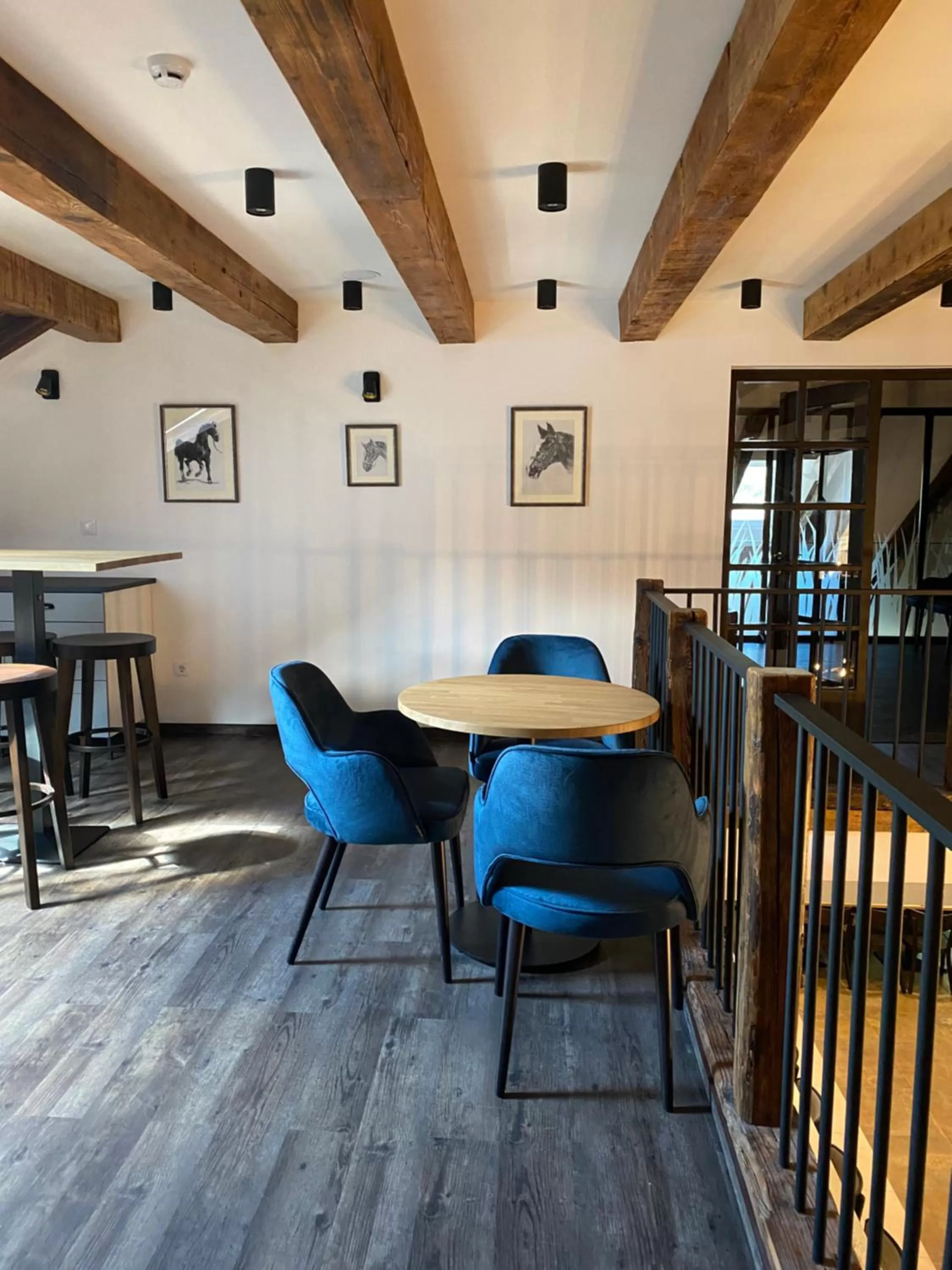 Property building in A Fogadó