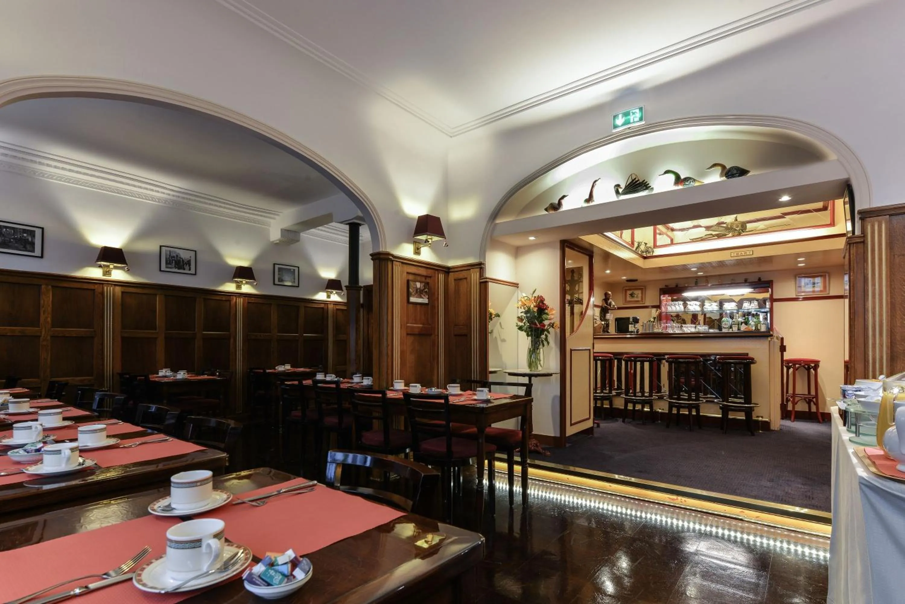 Breakfast in Hotel du Pré