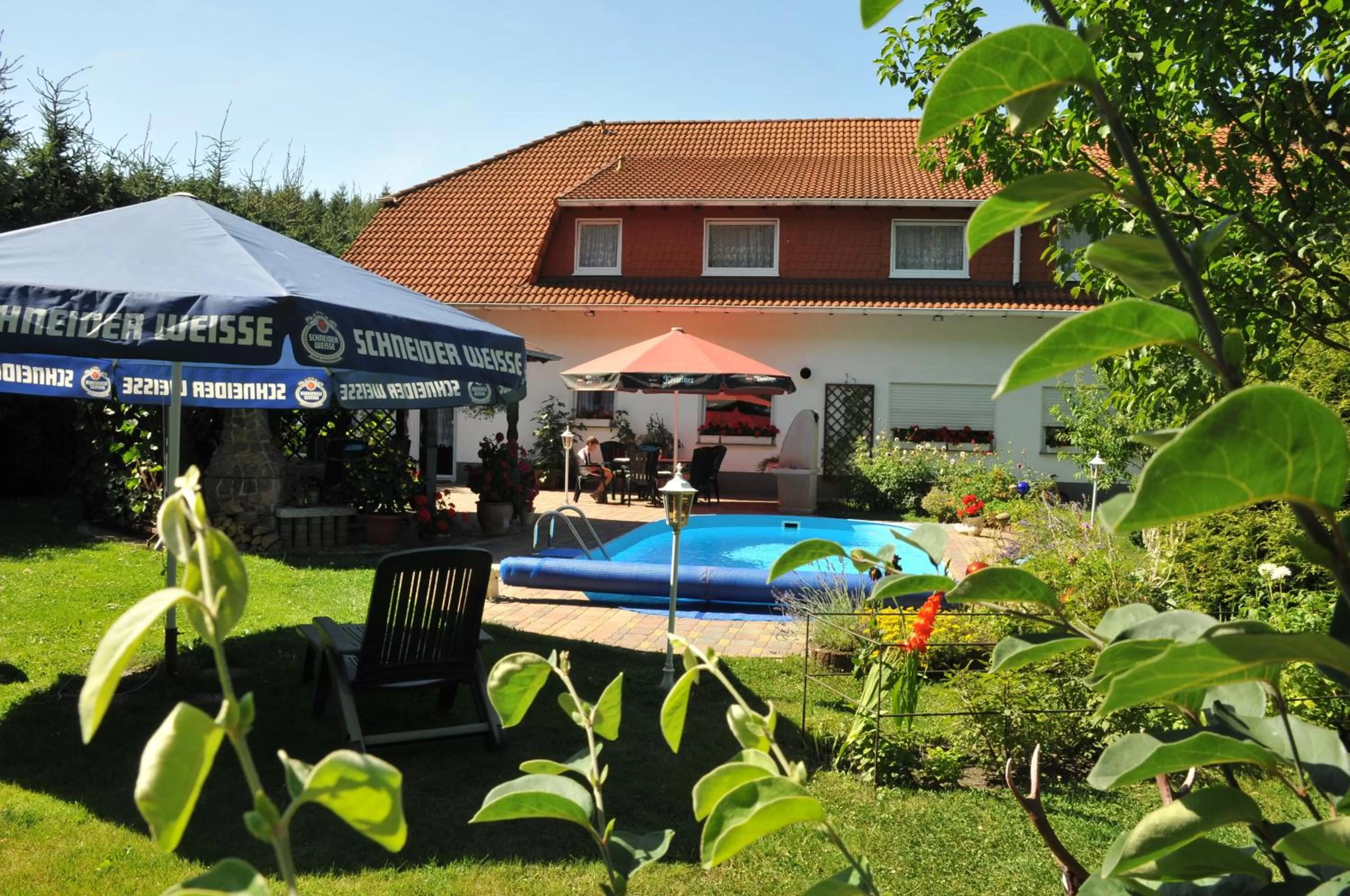 Garden in Land-Hotel Am Wald Garni