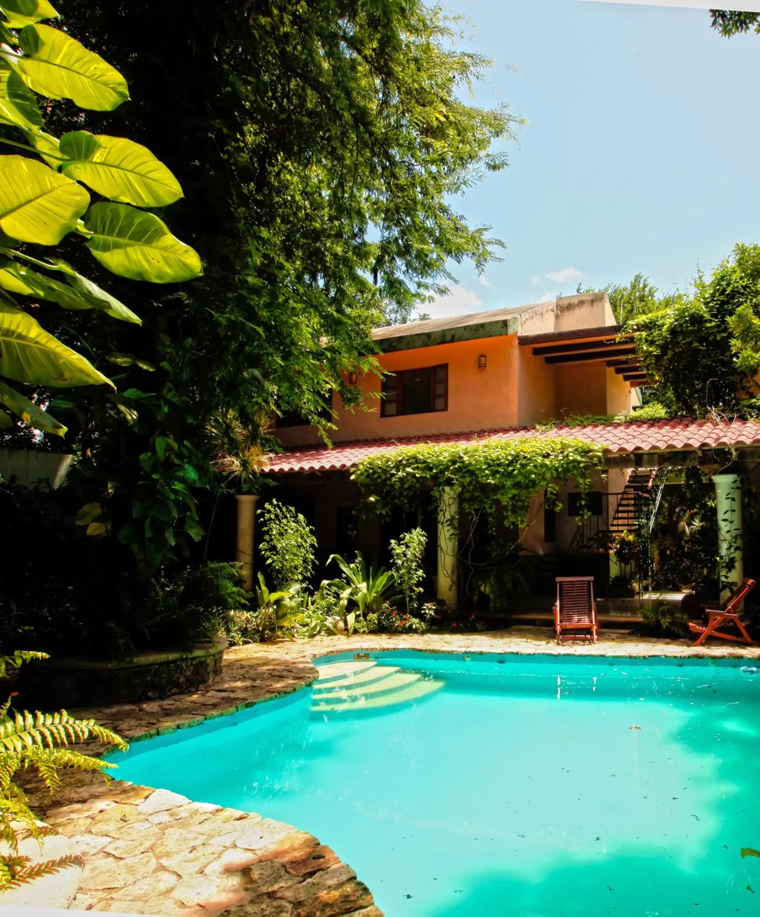 Swimming Pool in Casa Quetzal Hotel