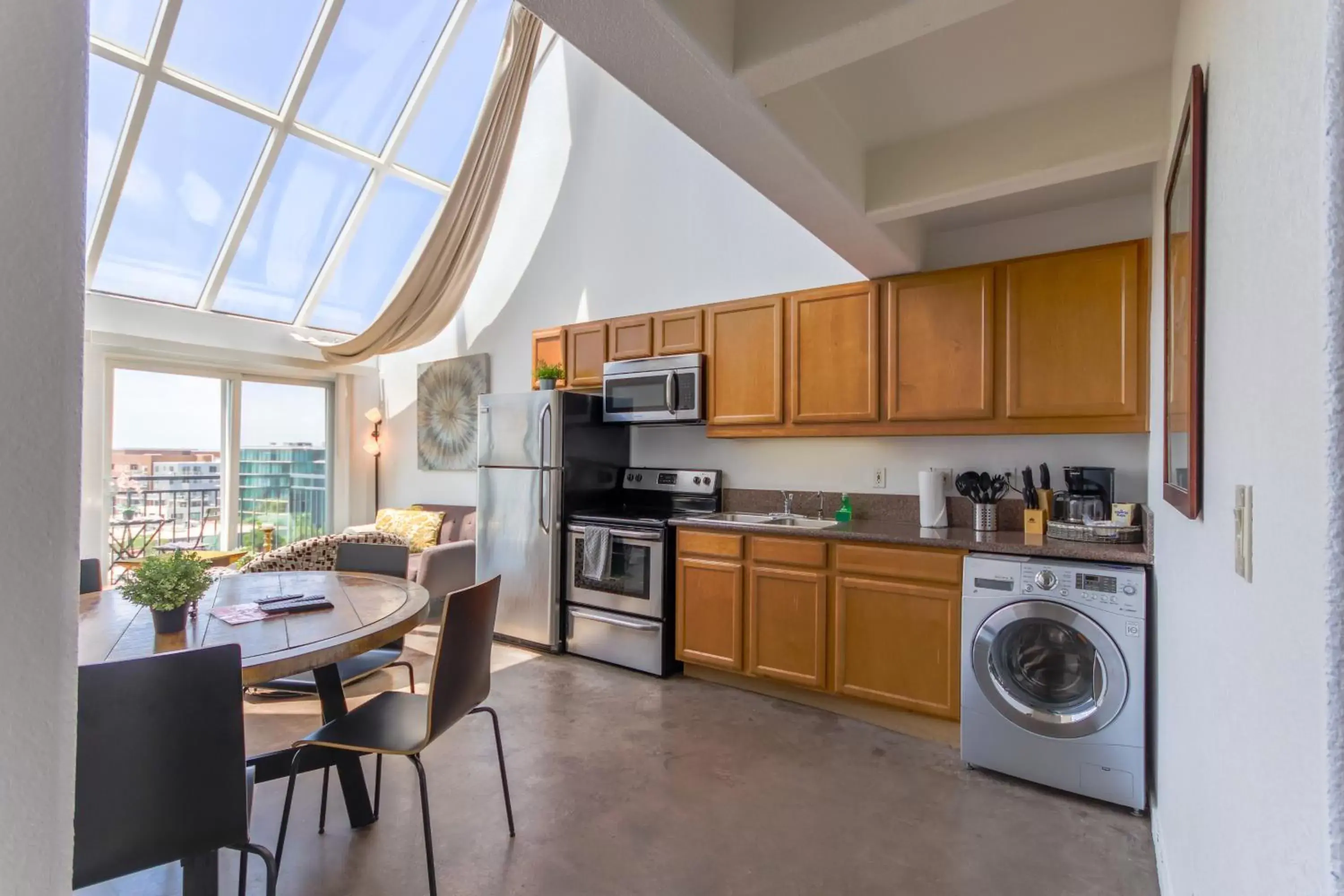 Kitchen/Kitchenette in Little Italy Modern Lofts