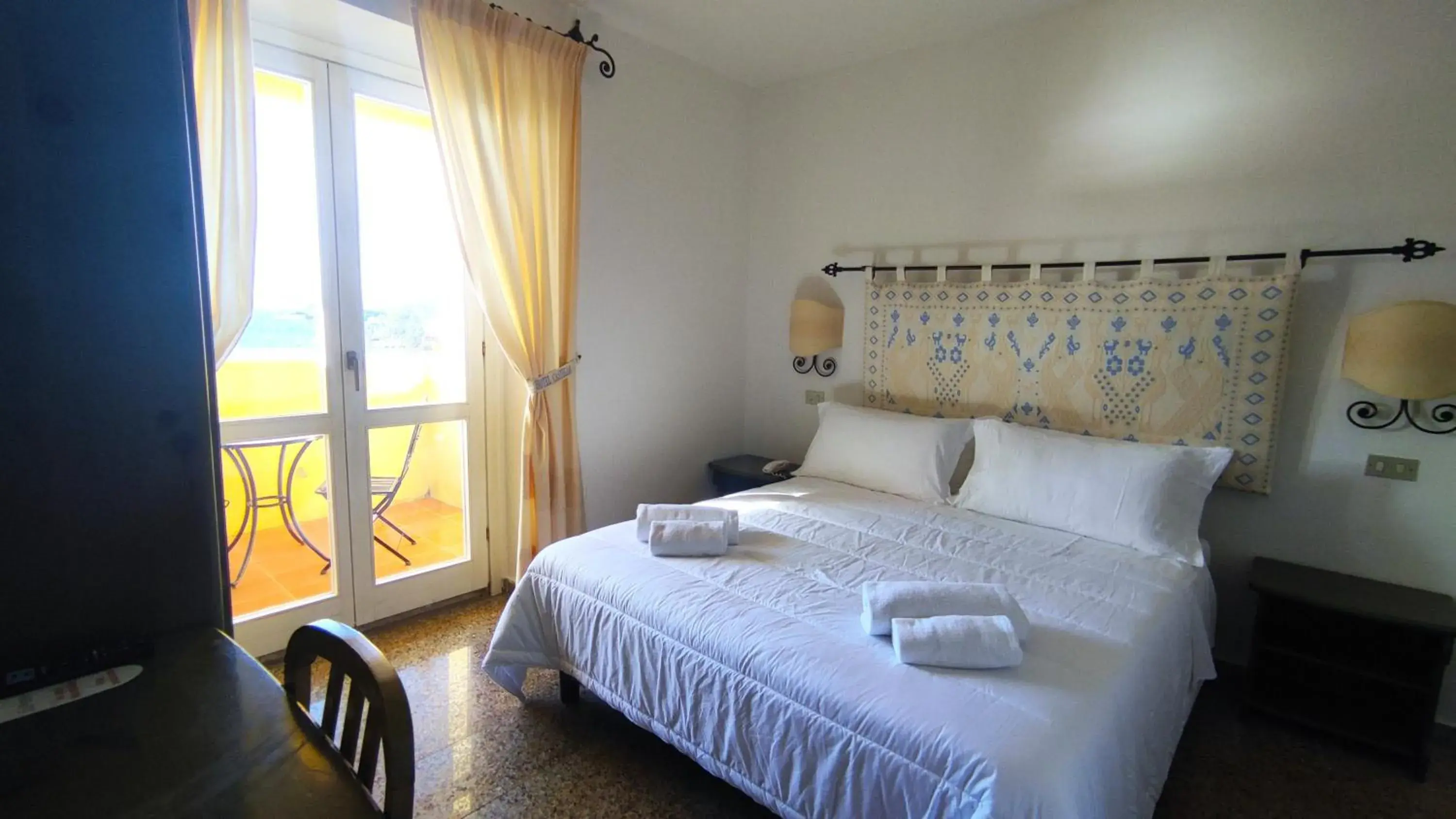 Photo of the whole room, Bed in Hotel Castello