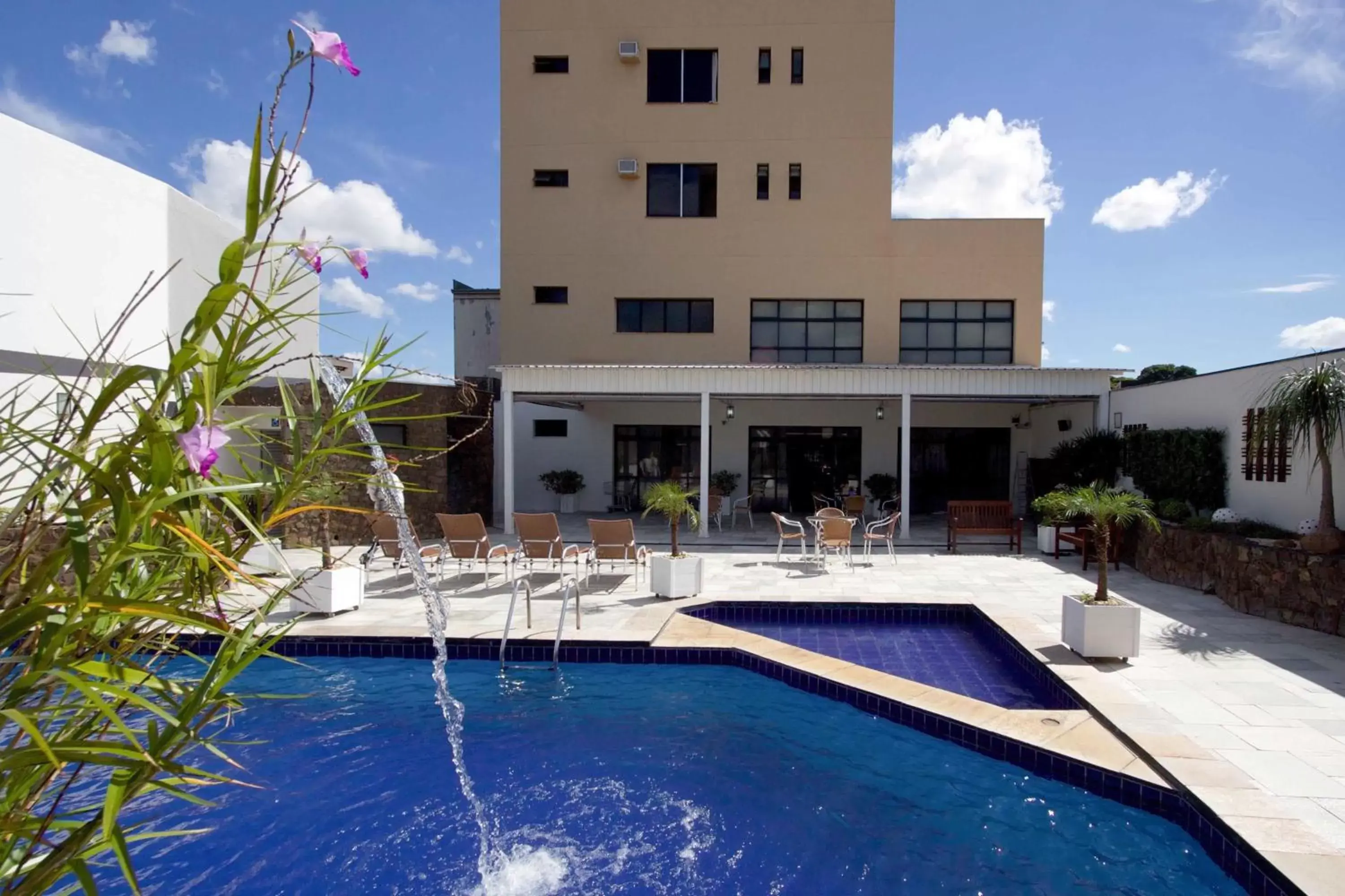 Fitness centre/facilities, Swimming Pool in Bristol Exceler Campo Grande