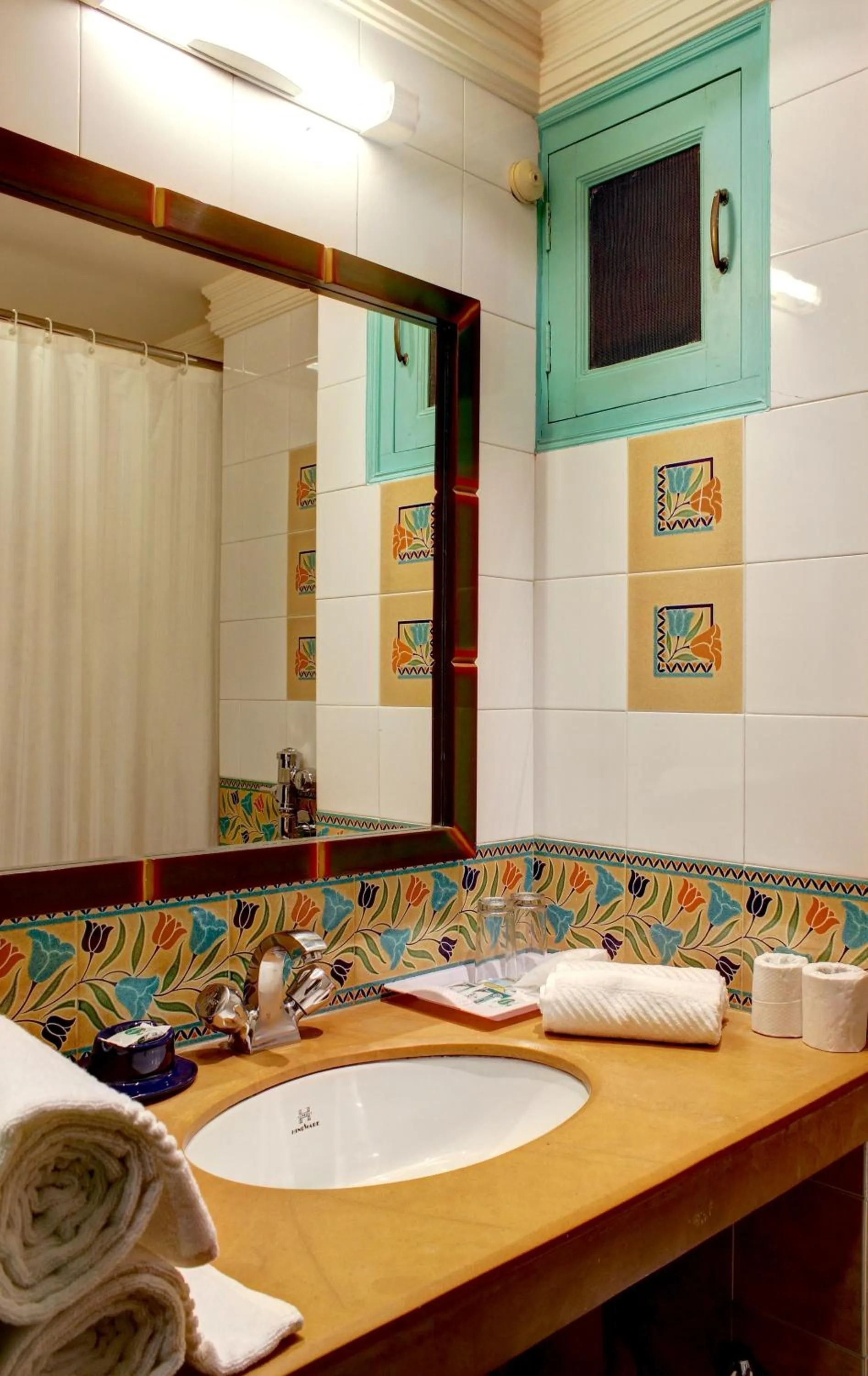Bathroom in Palace On Ganges - Heritage Hotel