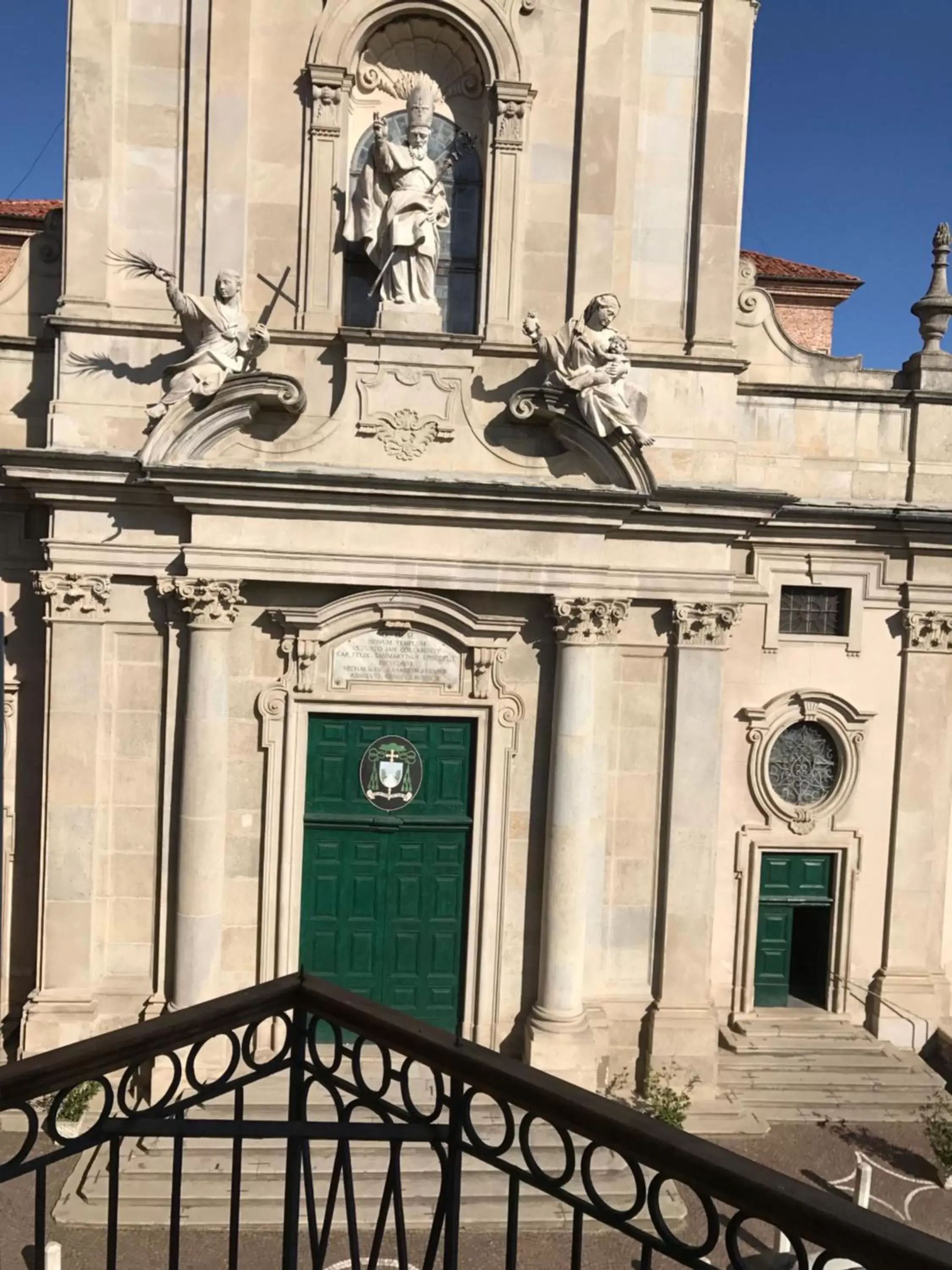 Nearby landmark in Albergo dell'Academia