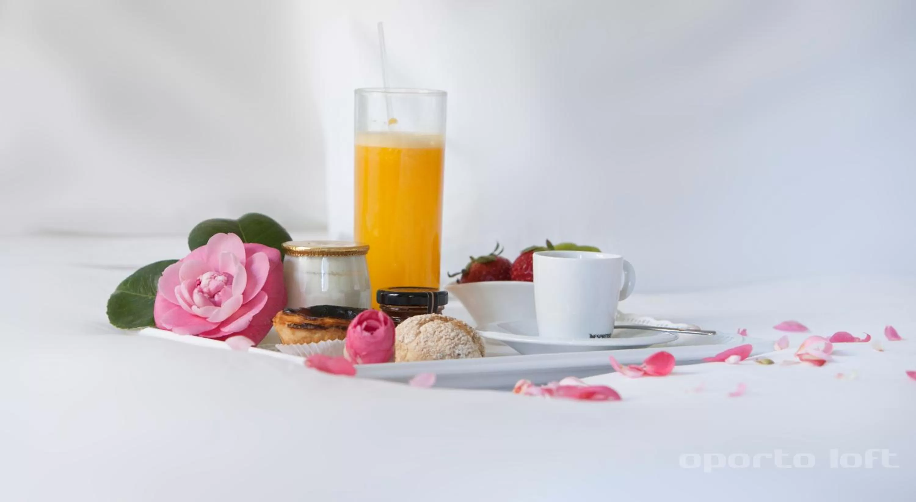 Food and drinks in Oporto Loft