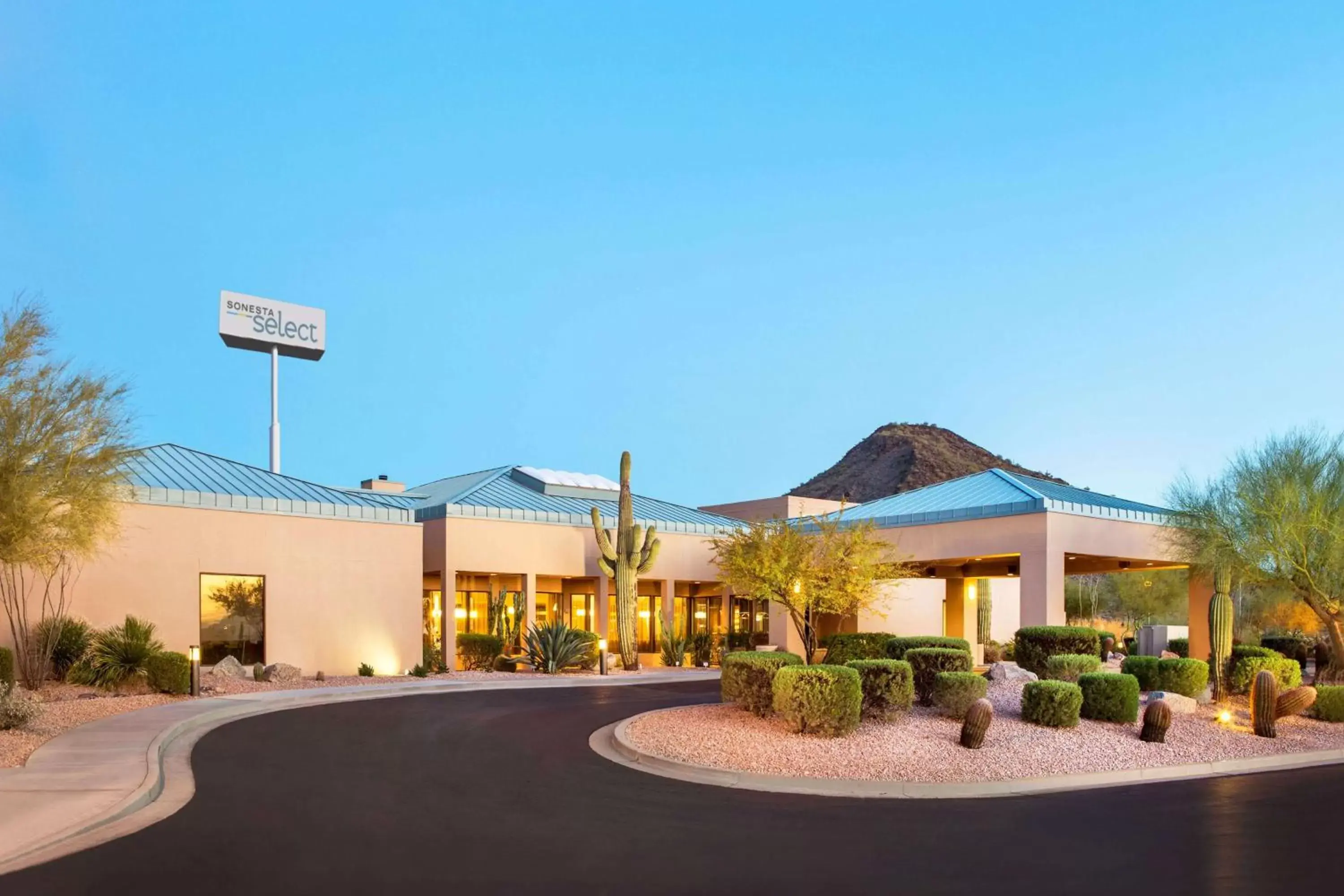 Property Building in Sonesta Select Scottsdale at Mayo Clinic Campus