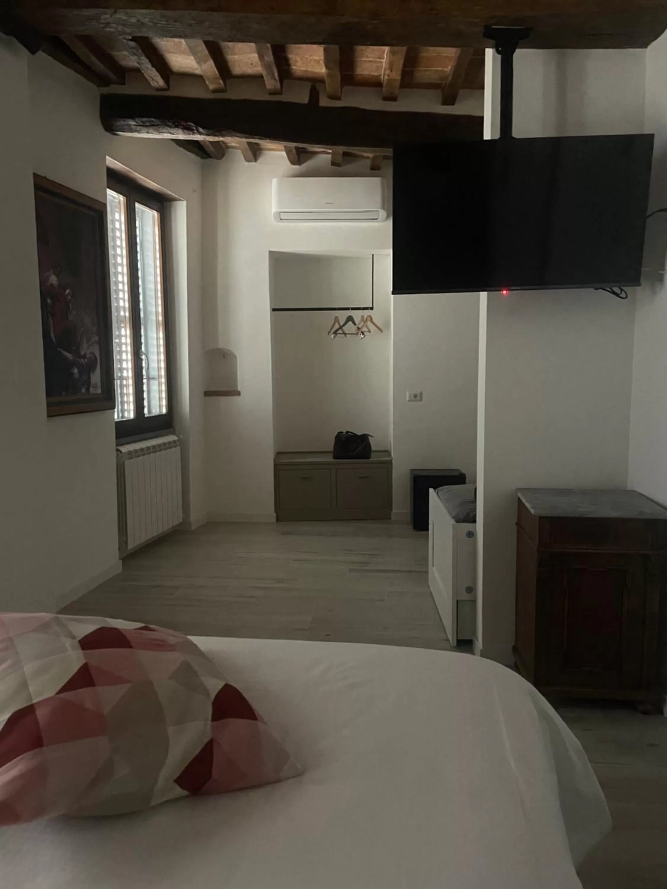 TV and multimedia, Bed in L'Inferno di Dante