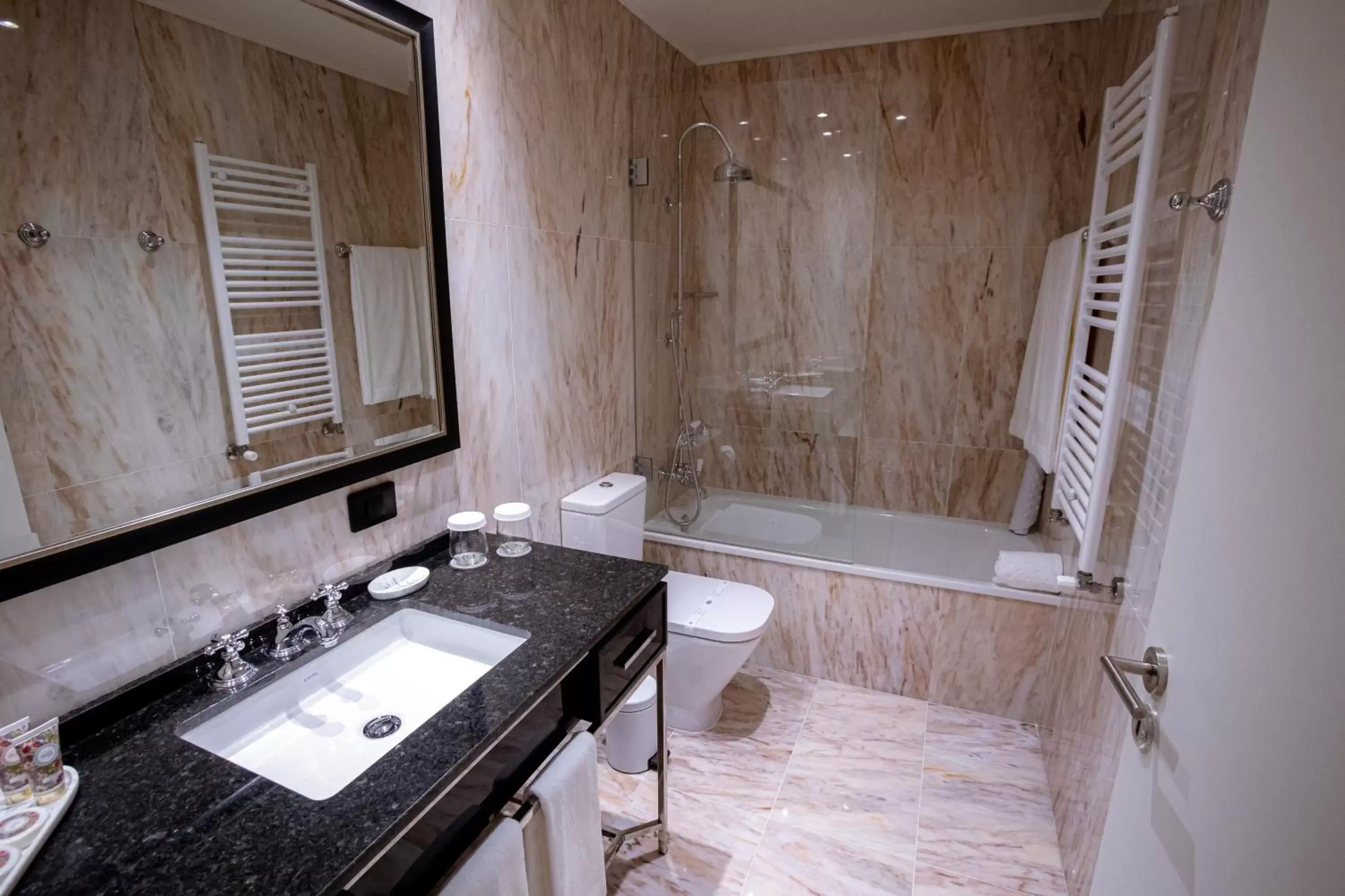 Bathroom in Solar do Requeijo by Luna Hotels & Resorts