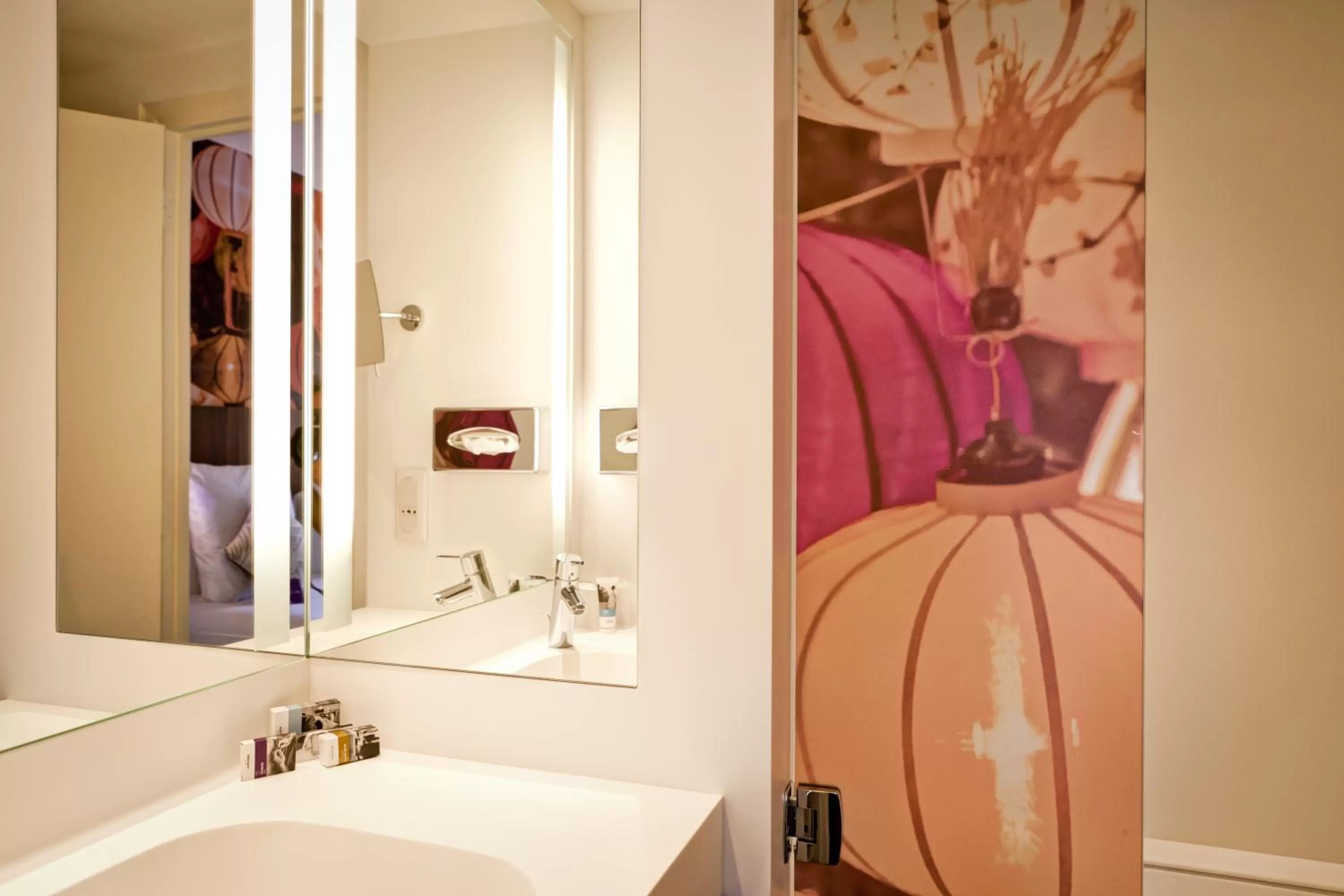 Bathroom in Mercure Lyon Centre Plaza République