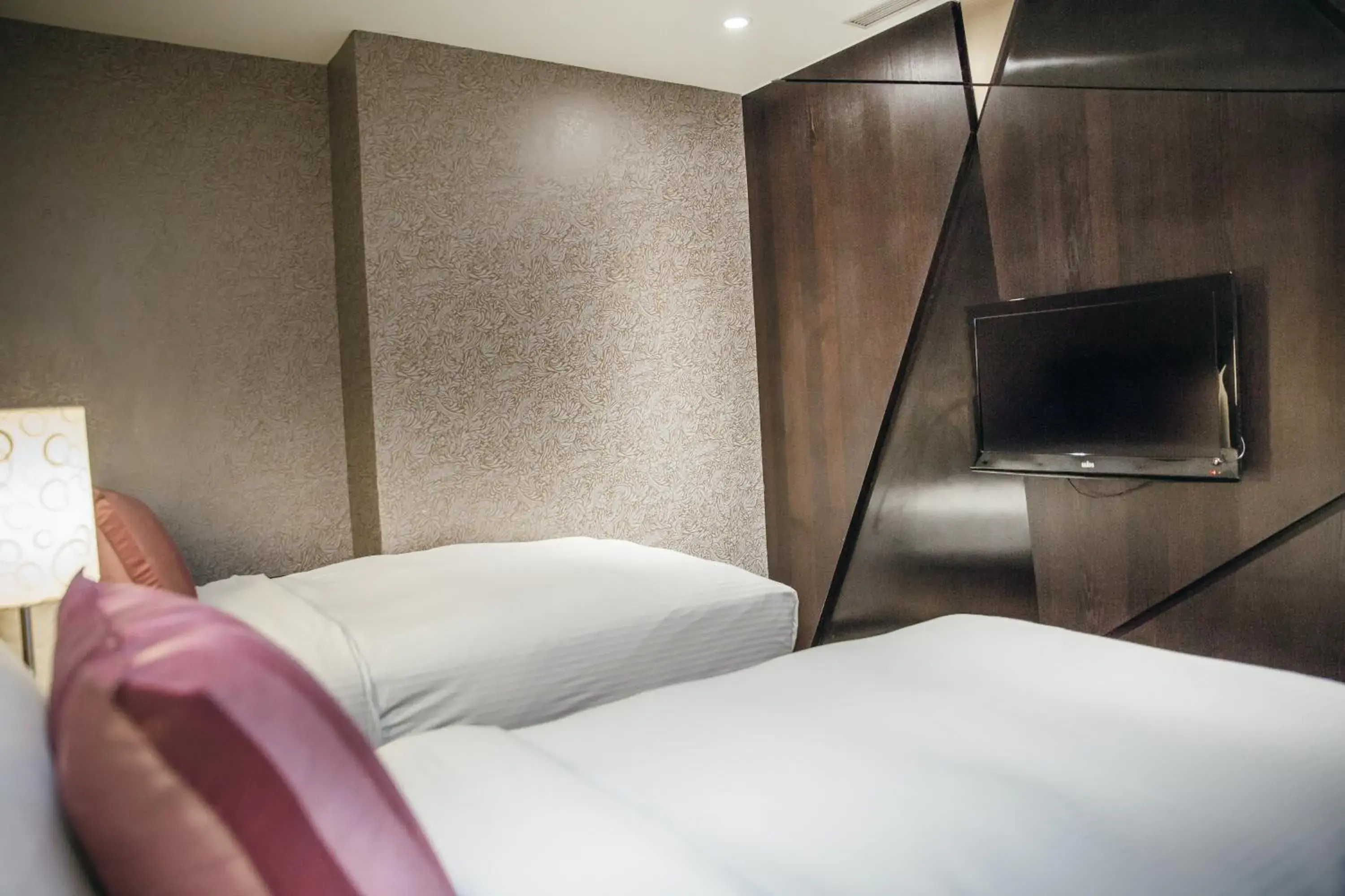 Photo of the whole room, Bed in Muzik Hotel - Ximen Station Branch