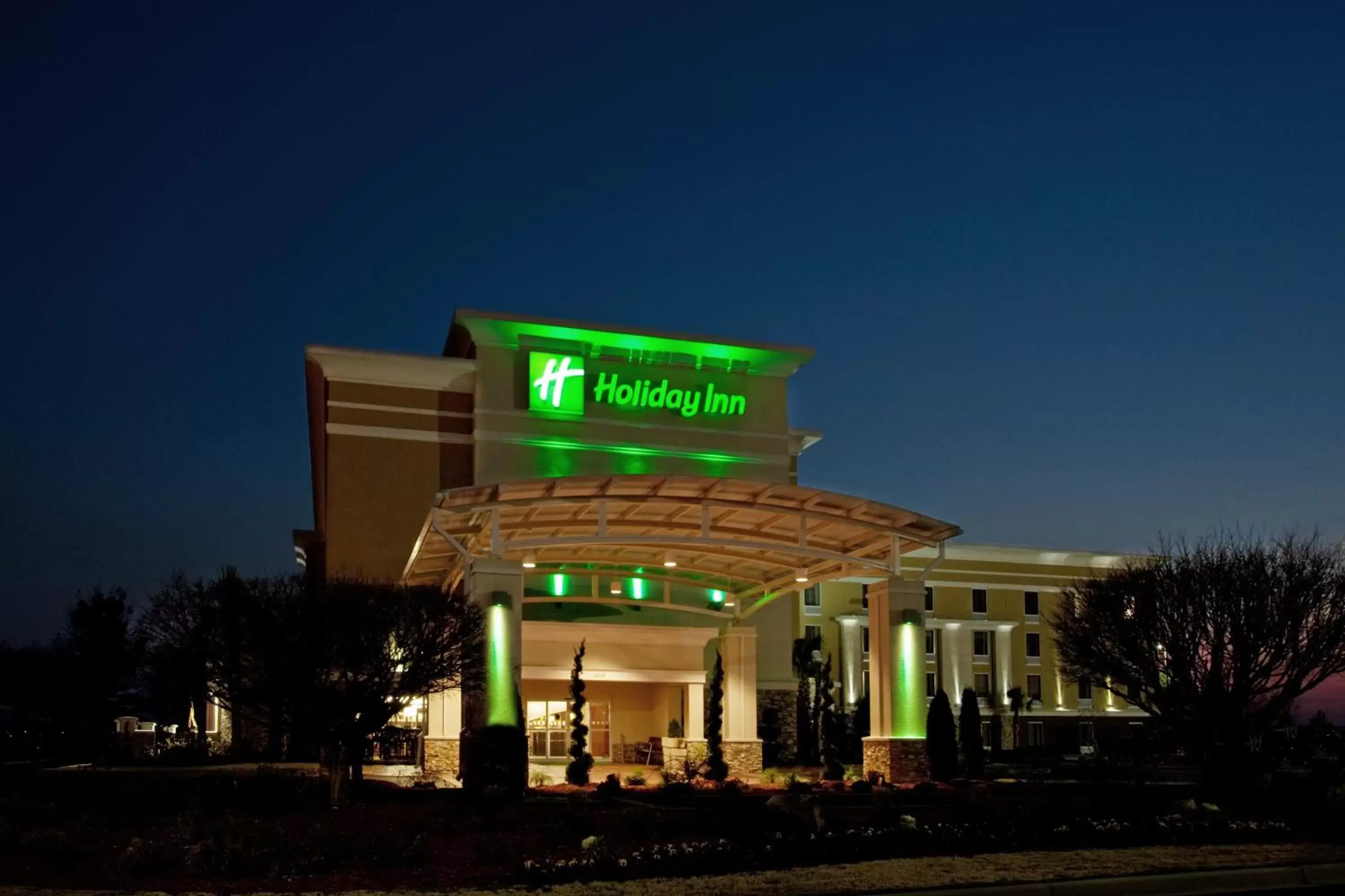 Property Building in Holiday Inn Anderson, an IHG Hotel