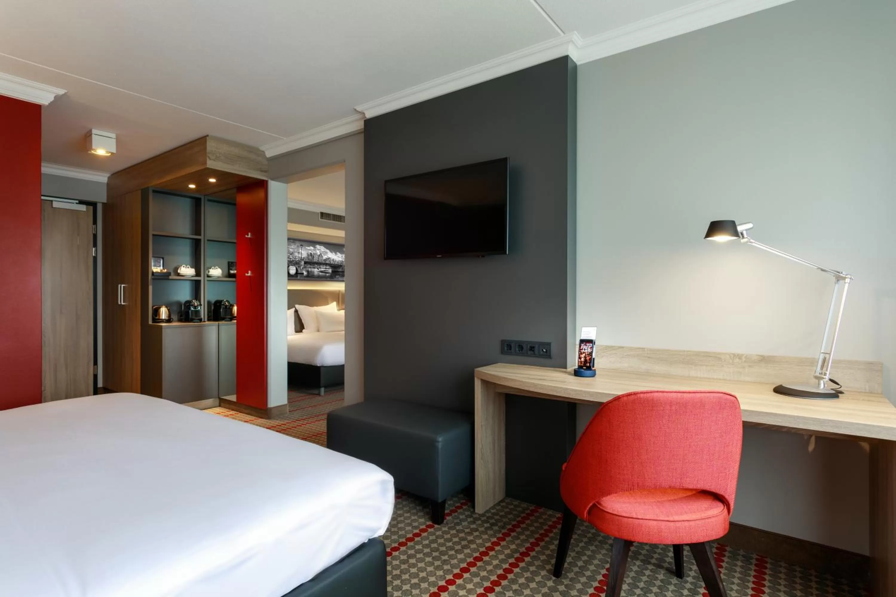 Photo of the whole room, Bed in Ramada by Wyndham Amsterdam Airport Schiphol