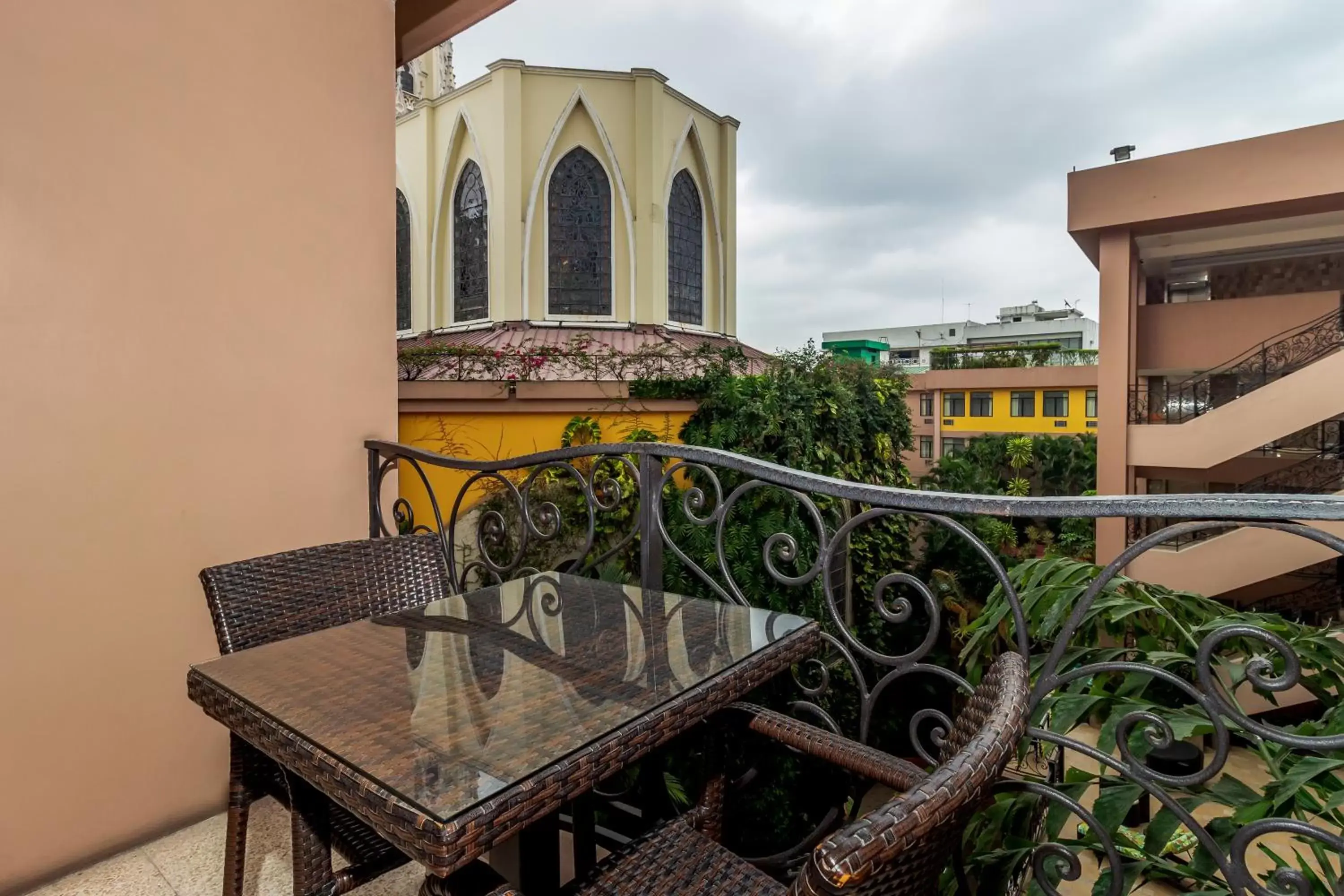 Bedroom in Grand Hotel Guayaquil, Ascend Hotel Collection