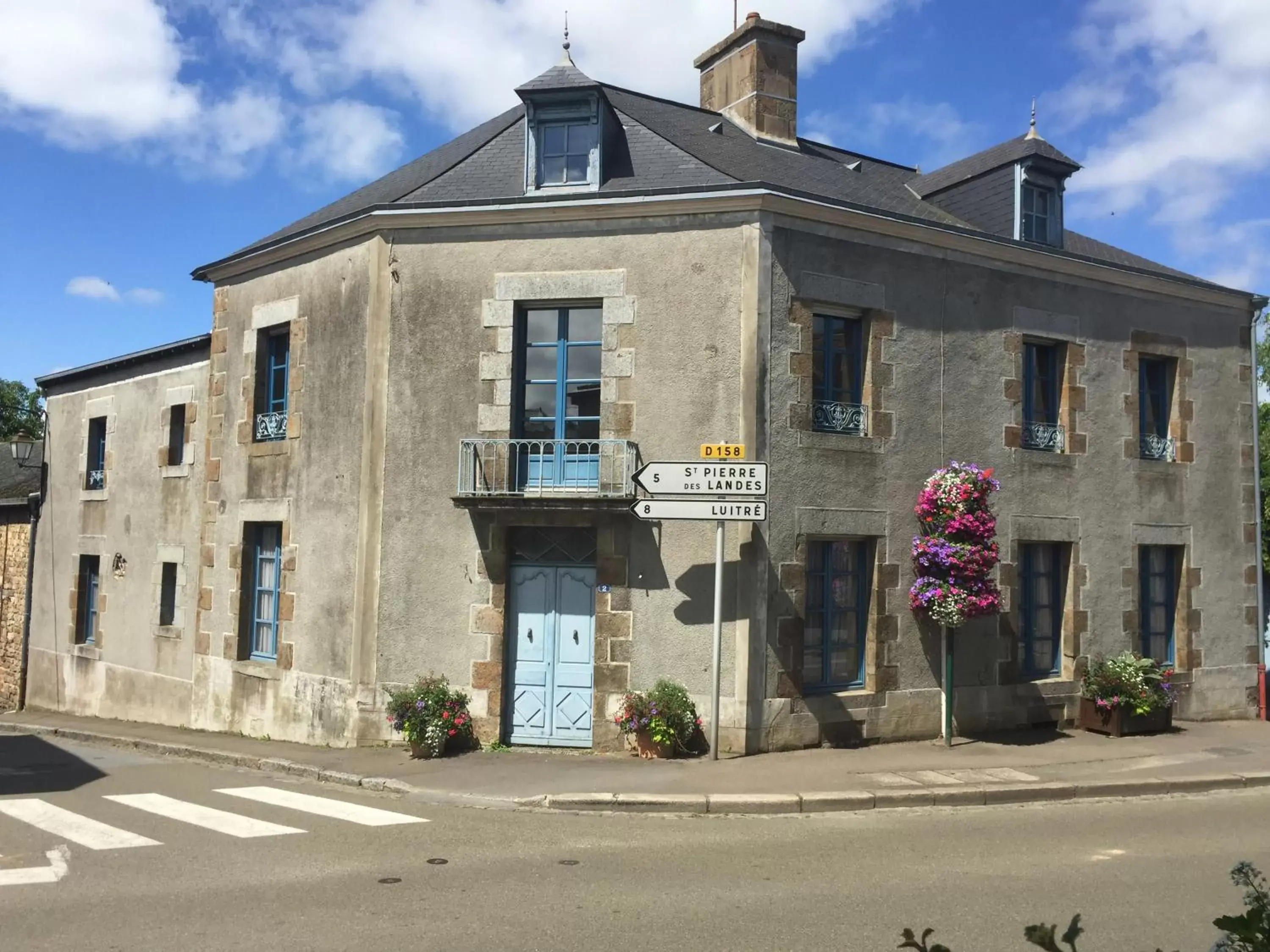 Property Building in L'Ancien Hôtel