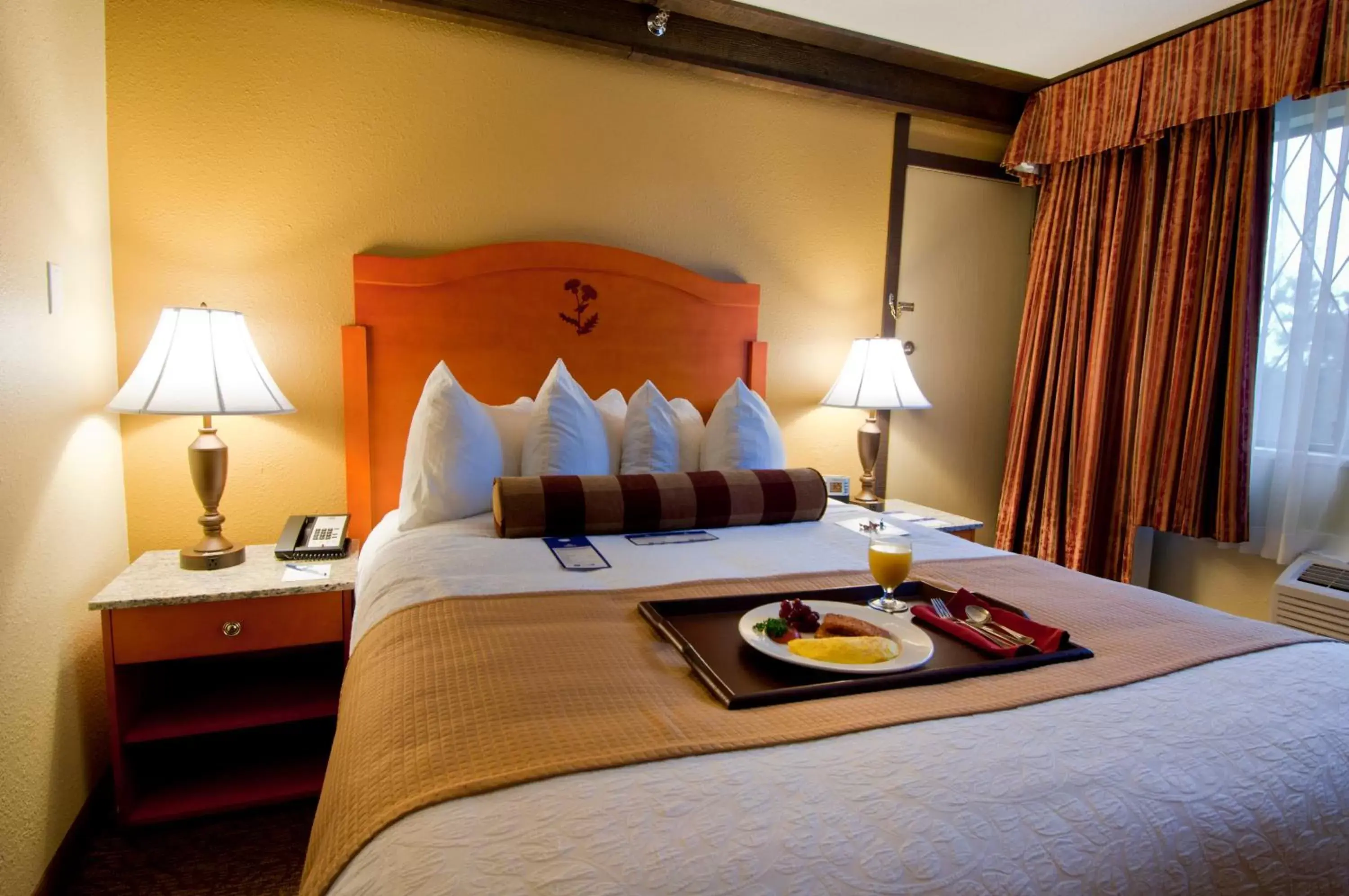 Bed in Abercorn Hotel, Trademark Collection by Wyndham
