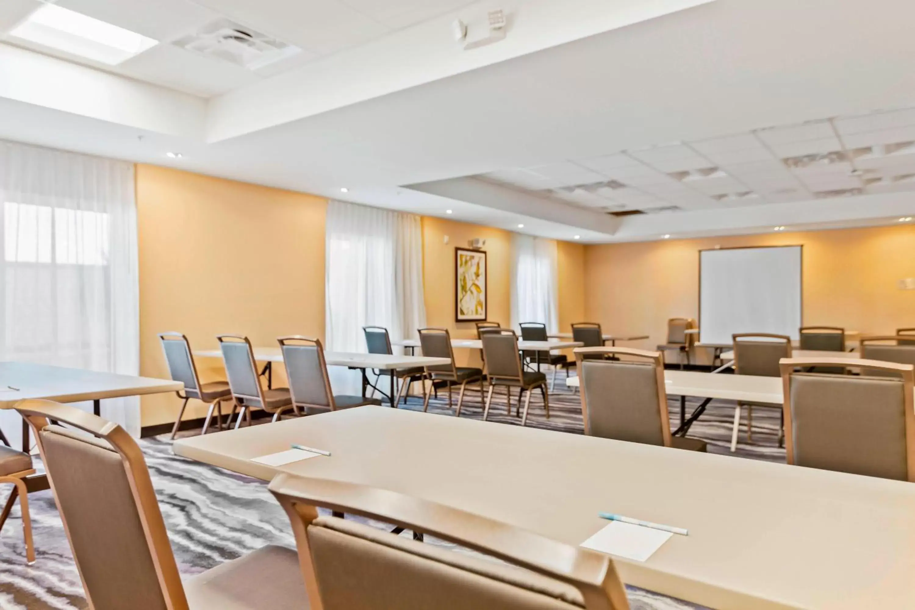 Meeting/conference room in Fairfield Inn & Suites by Marriott St Petersburg North