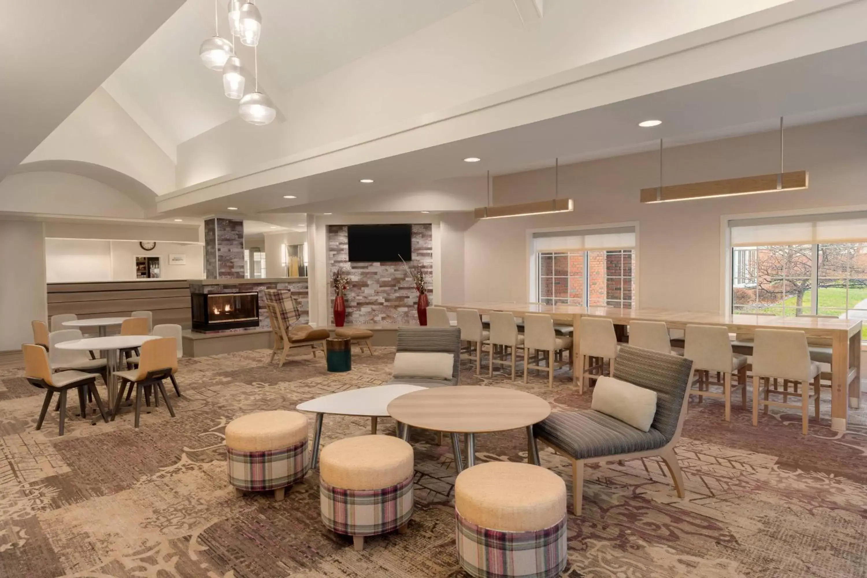 Lobby or reception, Lounge/Bar in Residence Inn by Marriott Buffalo Galleria Mall