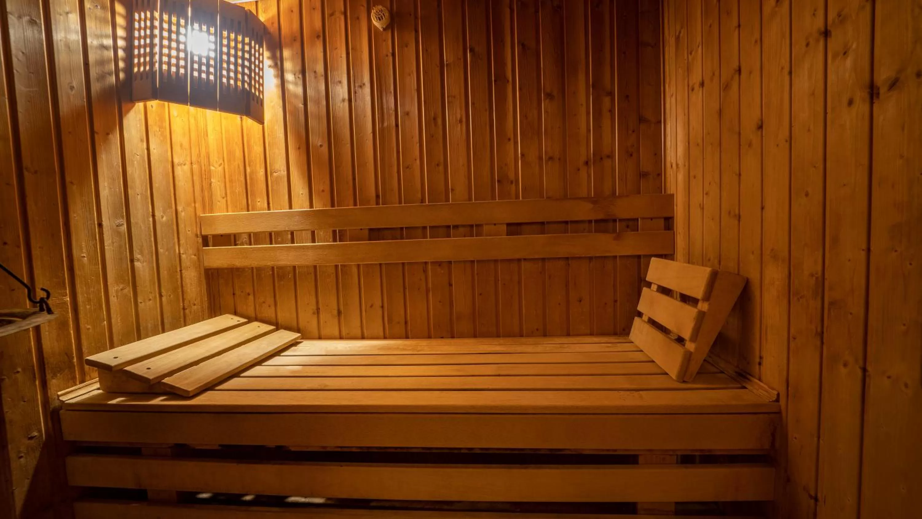 Sauna in Saint George Hotel & Medical Spa