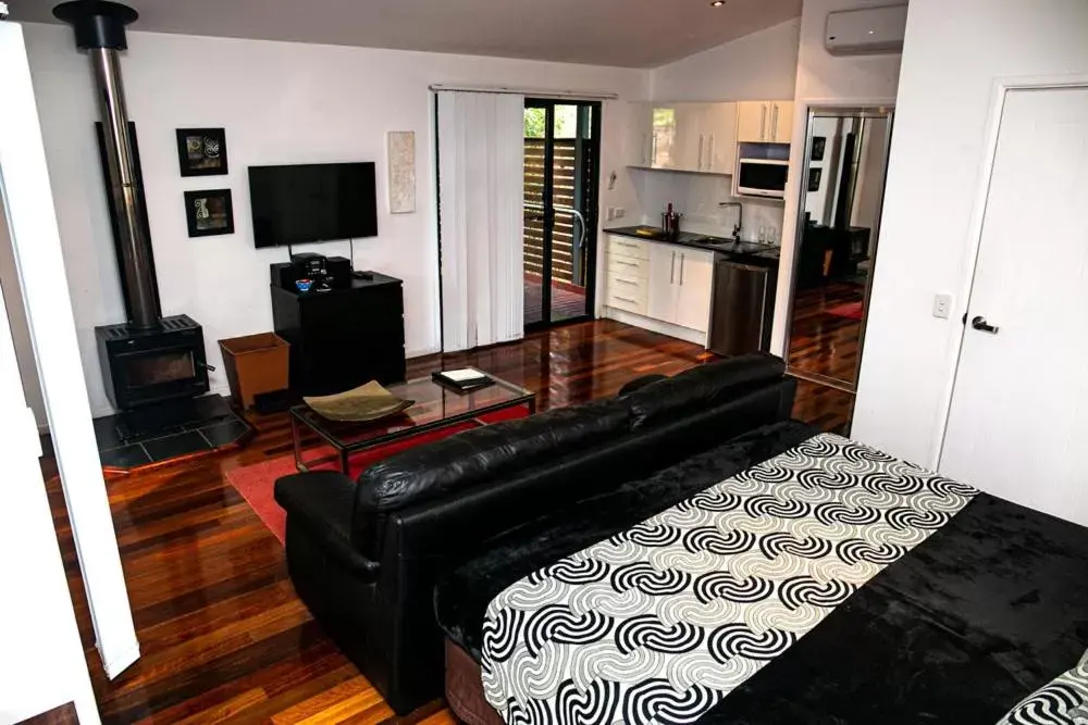 Bed in Amore On Buderim Rainforest Cabins Bed in Amore On Buderim Rainforest Cabins