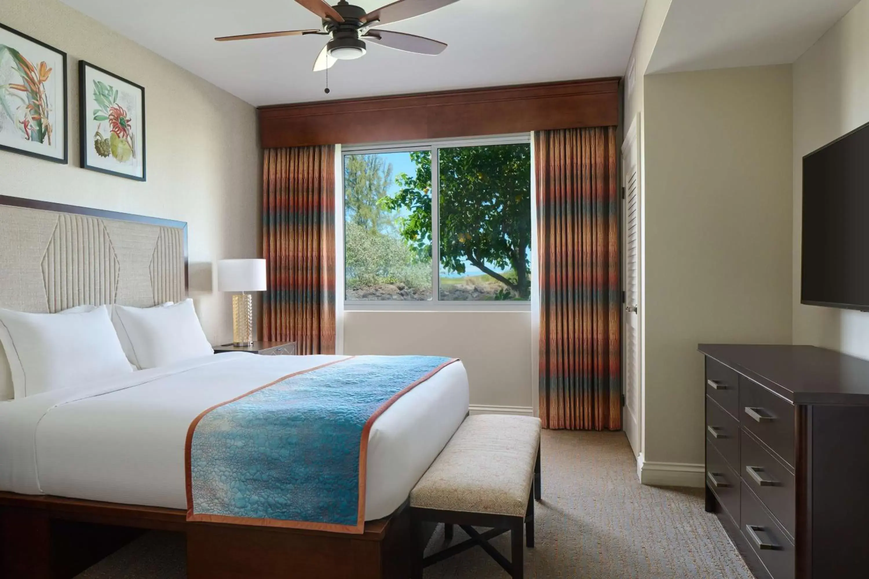 Bedroom, Bed in Kings Land by Hilton Grand Vacations