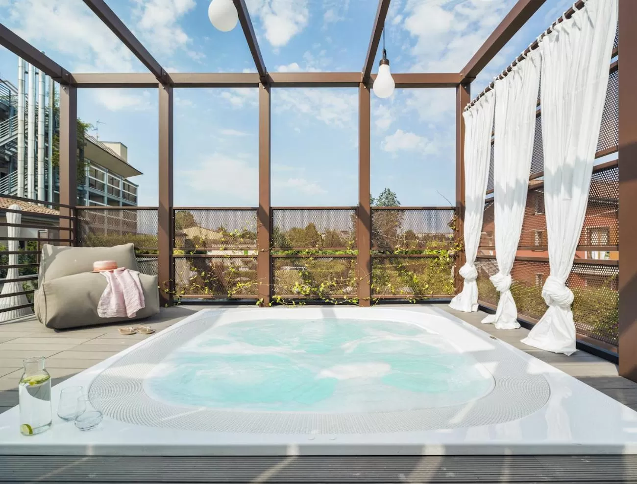 Hot Spring Bath, Bed in Enjoy Garda Hotel