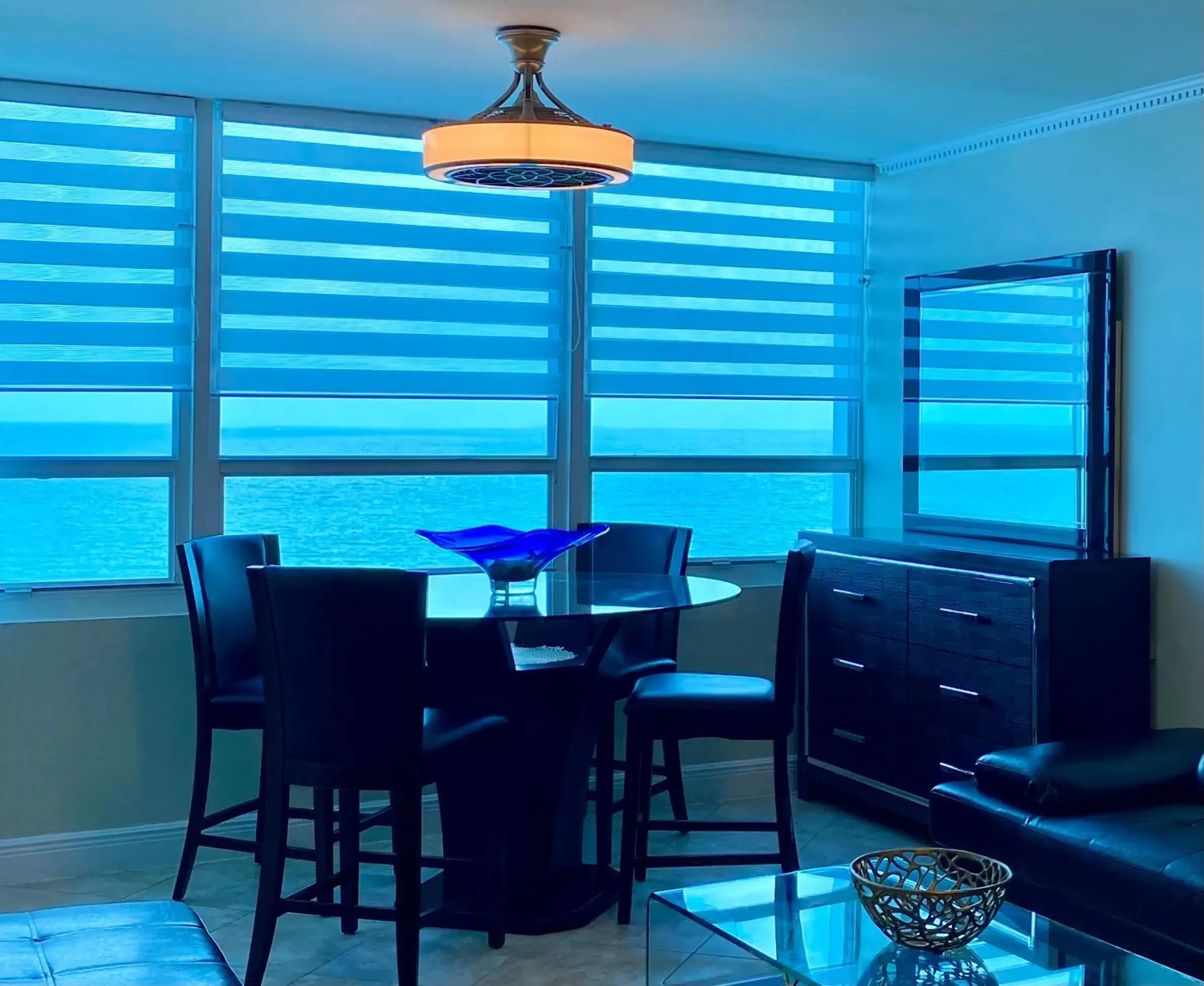 Restaurant/Places to Eat in Castle Beach Resort Condo Penthouse or 1BR Direct Ocean View -just remodeled-
