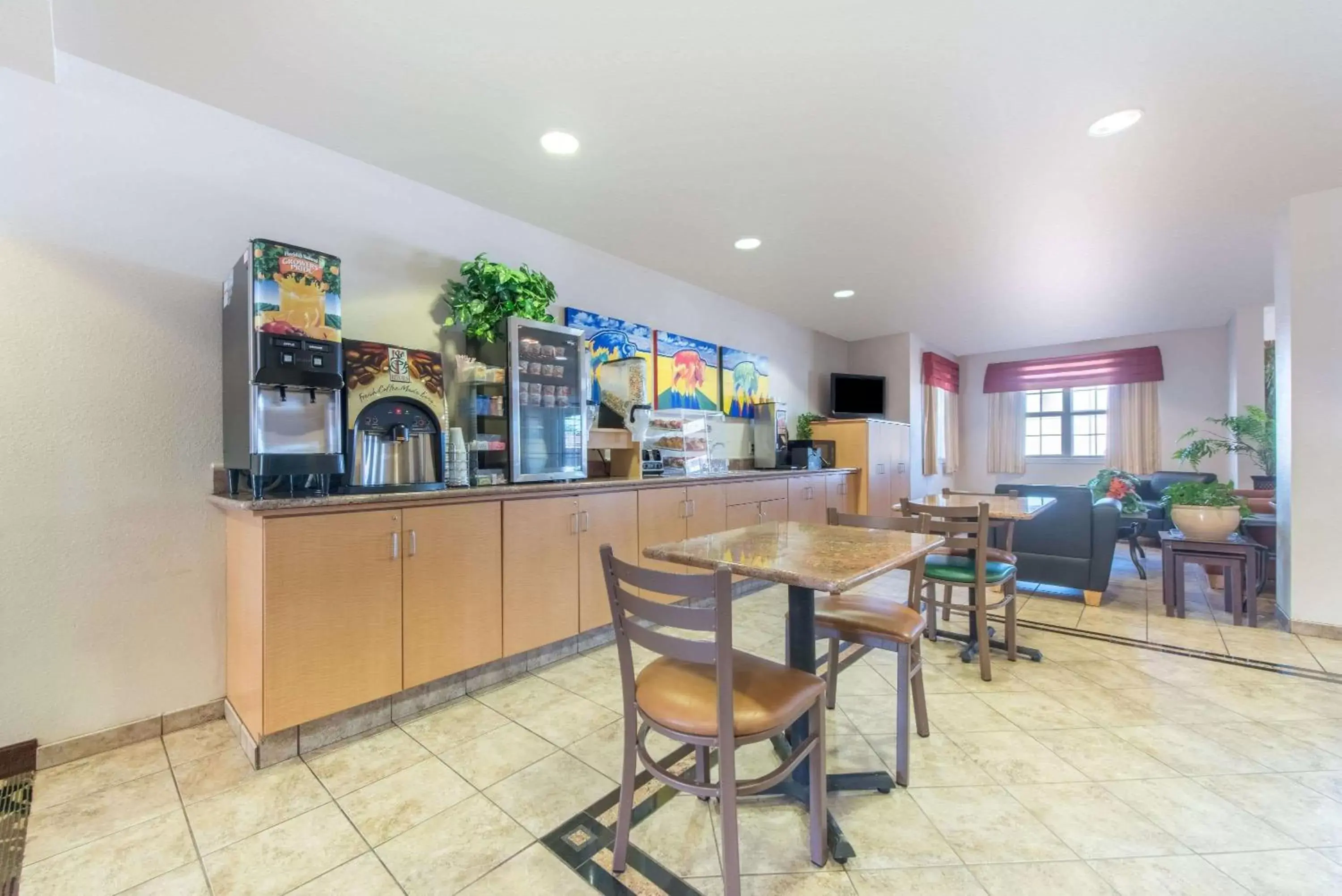 Restaurant/places to eat in Microtel Inn & Suites by Wyndham Altus Restaurant/places to eat in Microtel Inn & Suites by Wyndham Altus