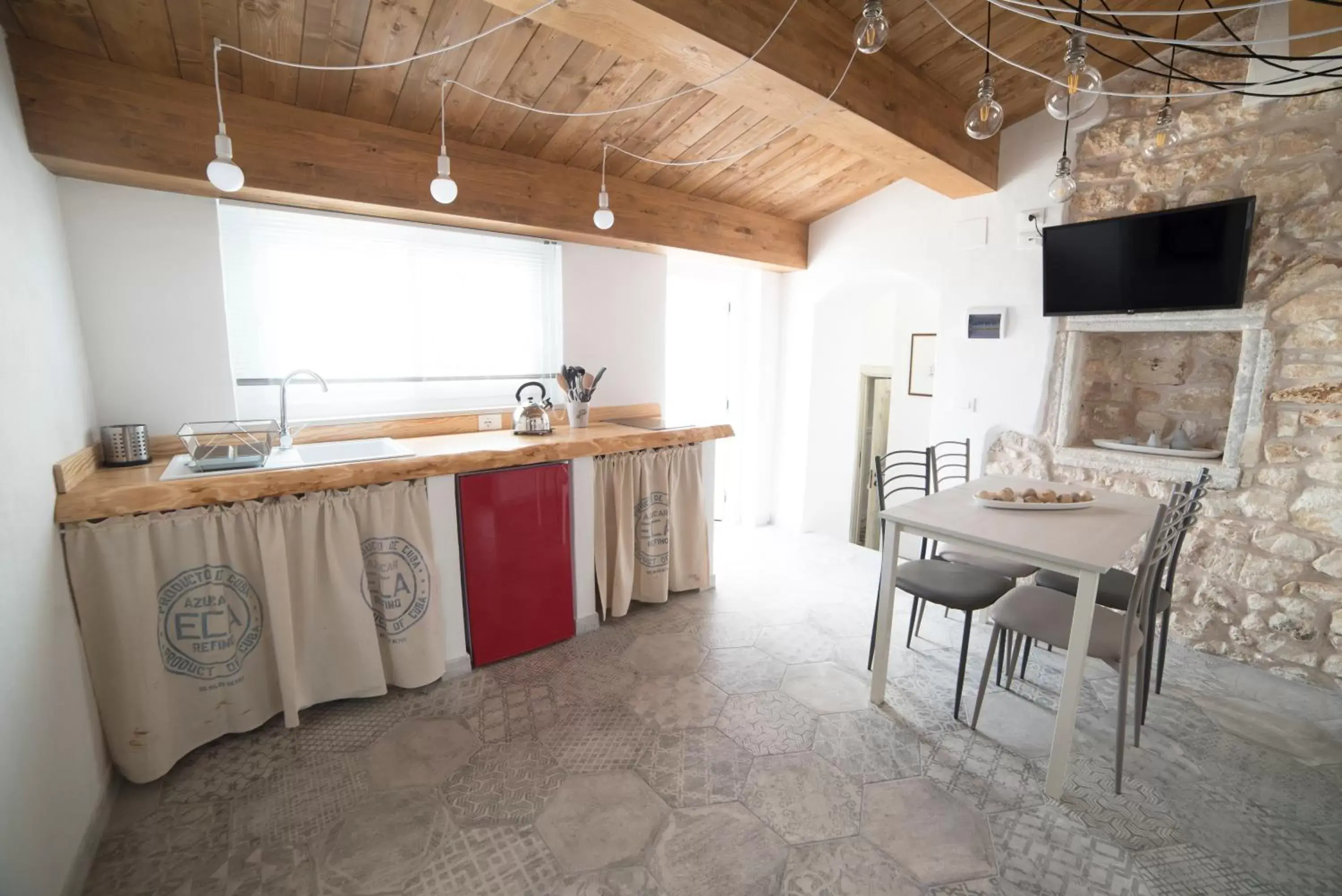 Kitchen/Kitchenette in Aria di Vico Aparthotel