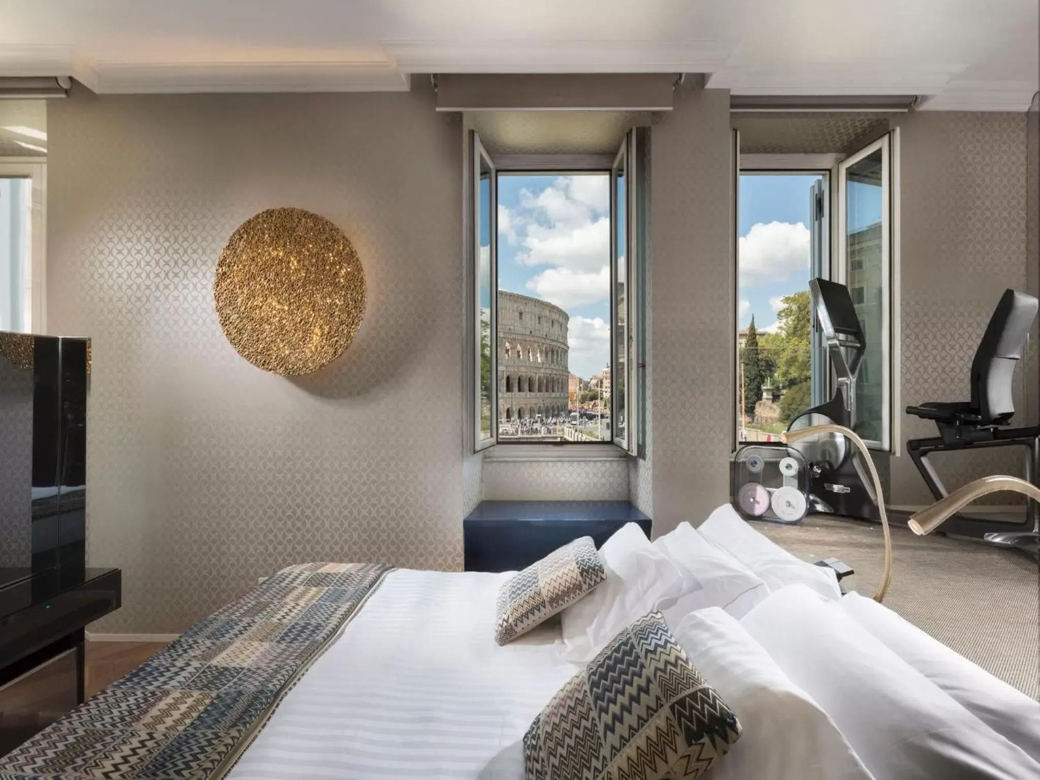 Bedroom in Hotel Palazzo Manfredi – Small Luxury Hotels of the World
