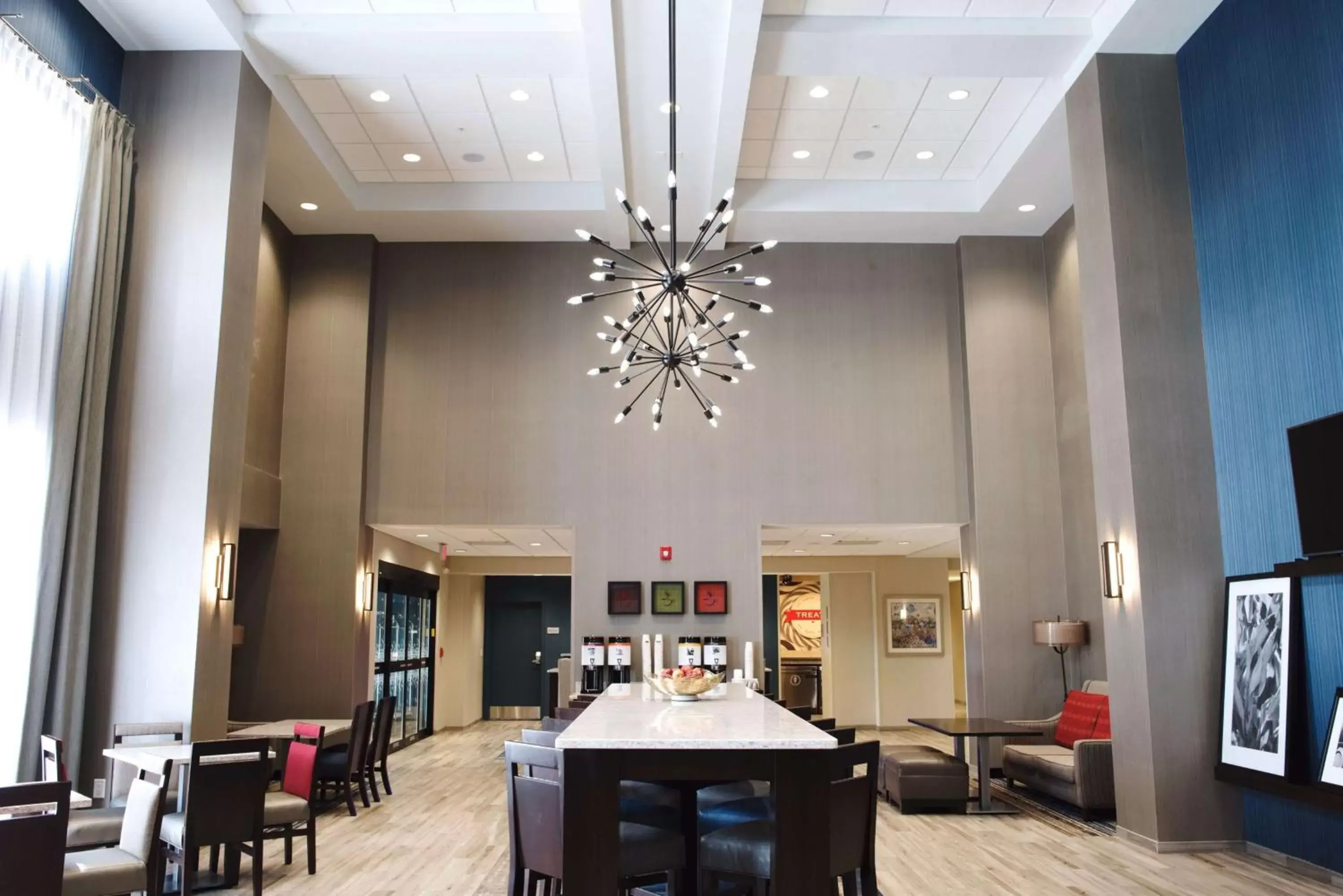 Lobby or reception in Hampton Inn & Suites Des Moines/Urbandale Ia Lobby or reception in Hampton Inn & Suites Des Moines/Urbandale Ia