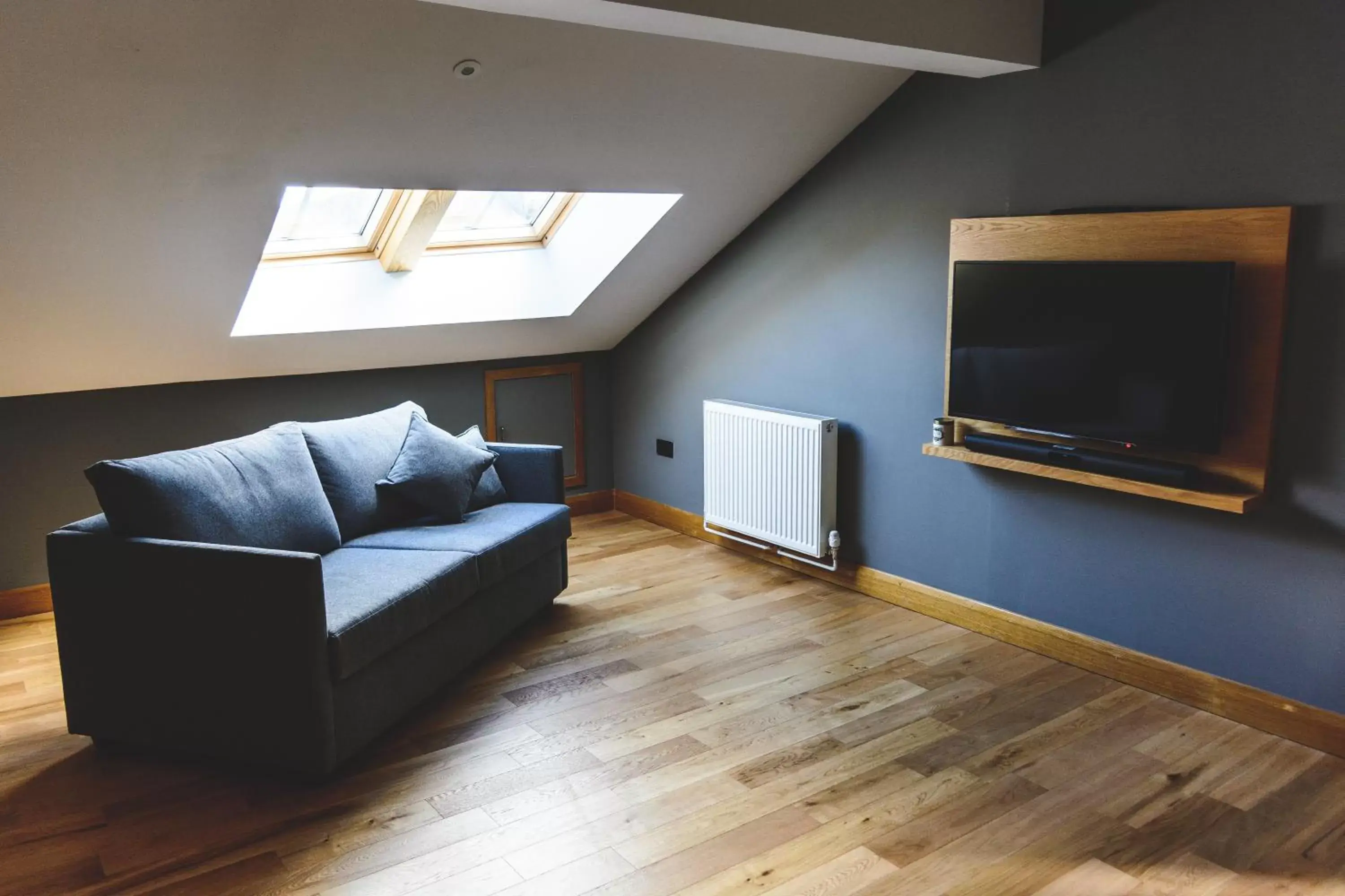 TV and multimedia in MONO Suites Old Town TV and multimedia in MONO Suites Old Town