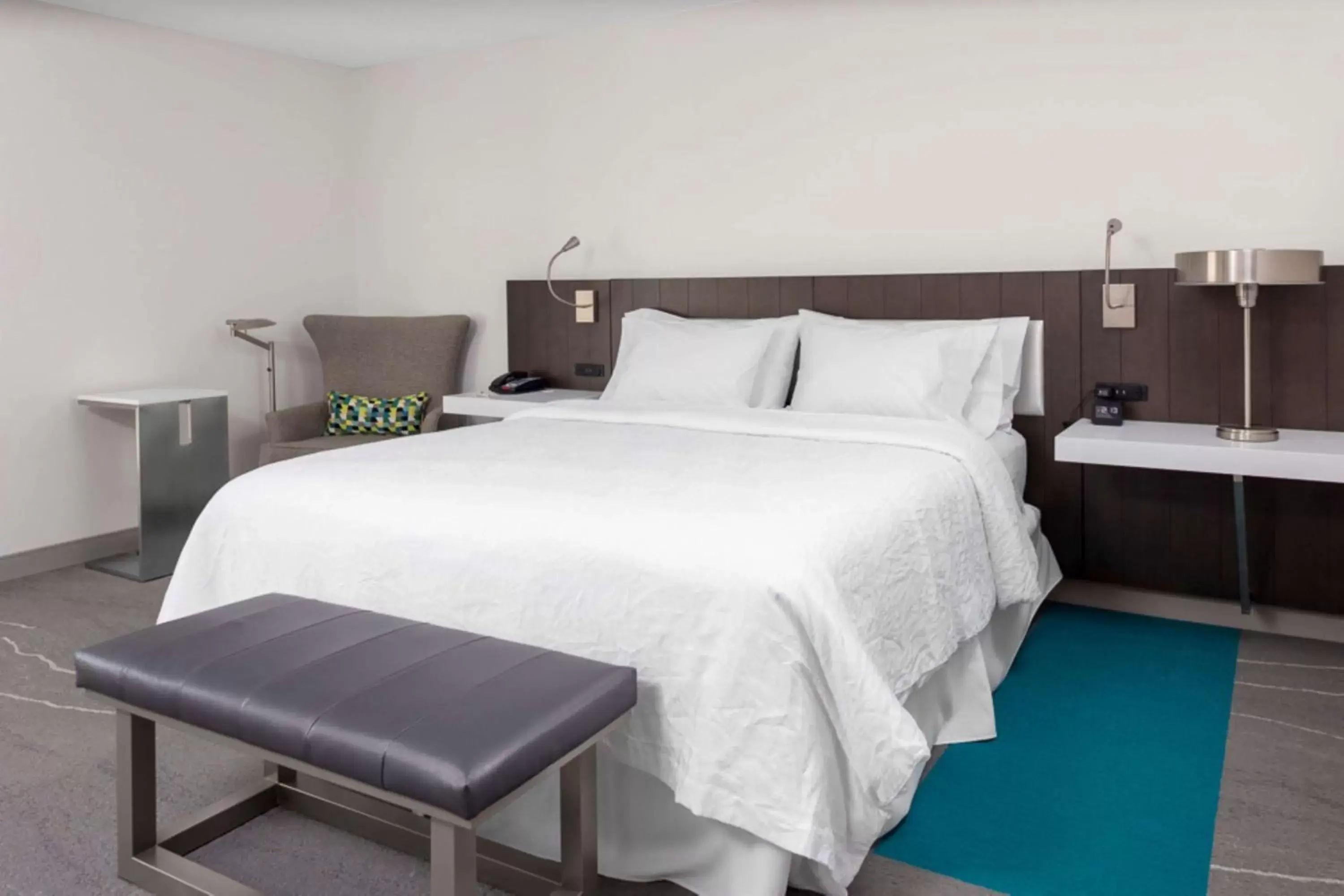 Bed in Hilton Garden Inn Denver/Thornton