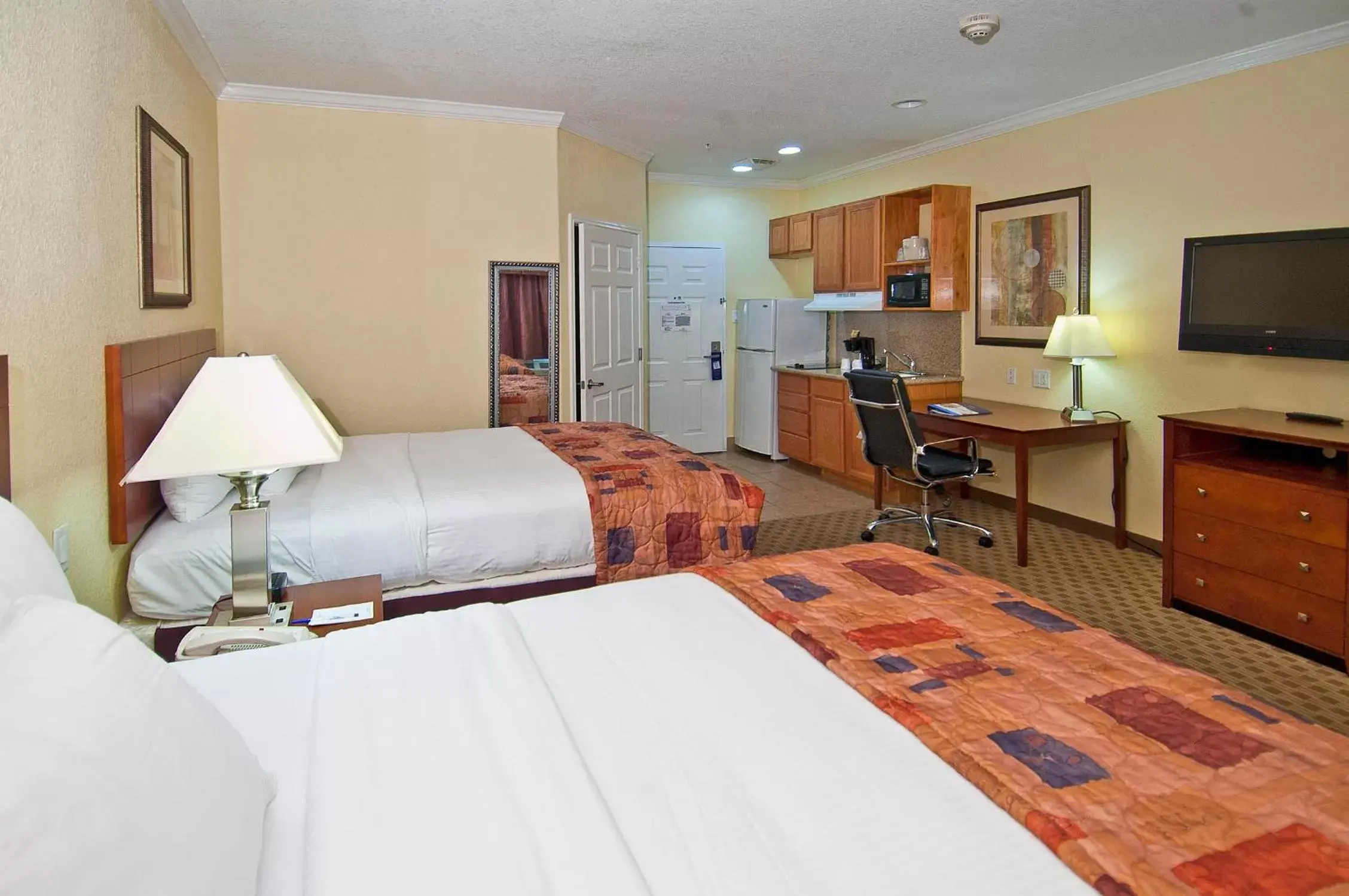 Photo of the whole room in Extended Stay America Suites - Baytown