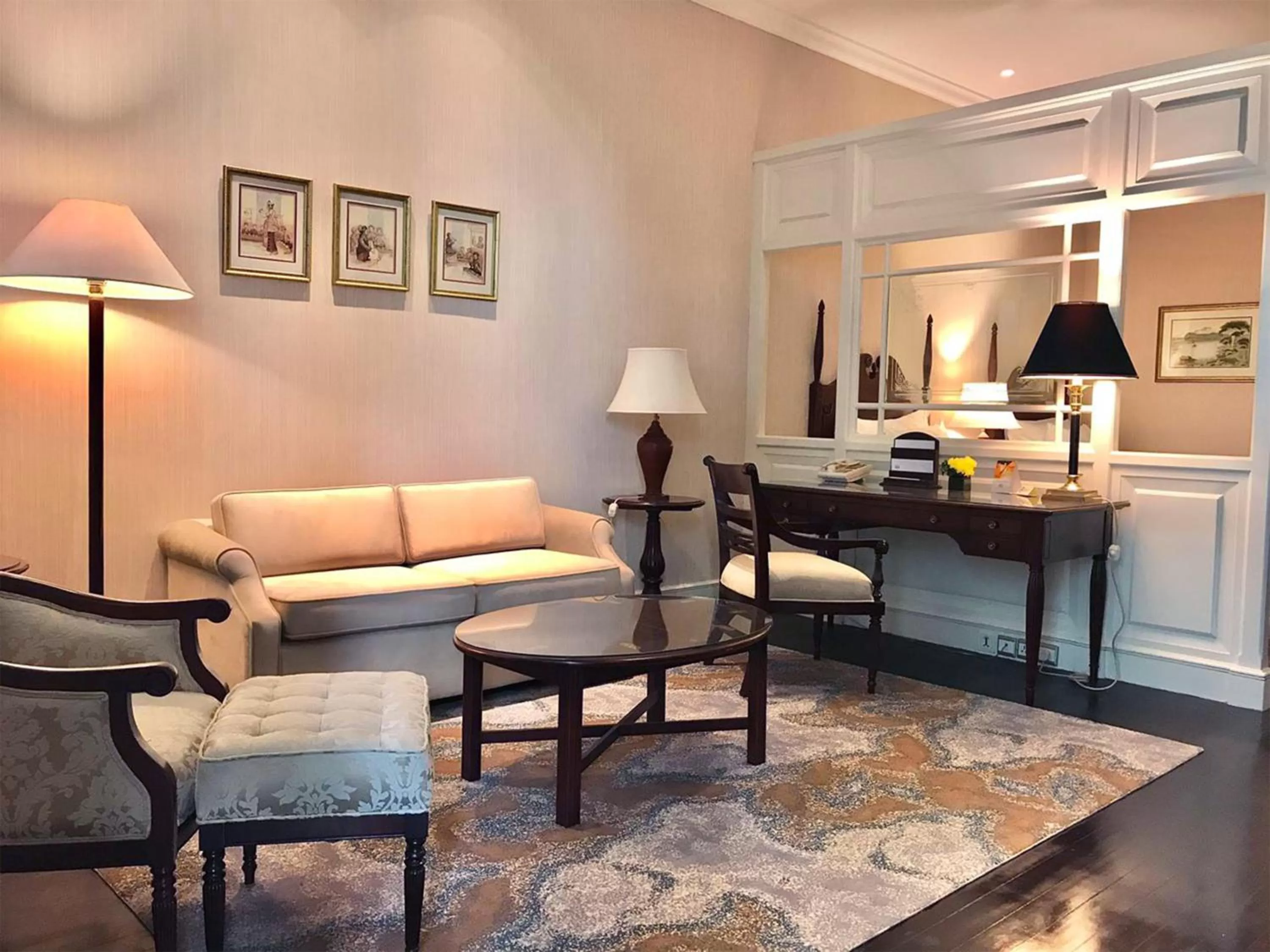 Bedroom in Hotel Majapahit Surabaya MGallery