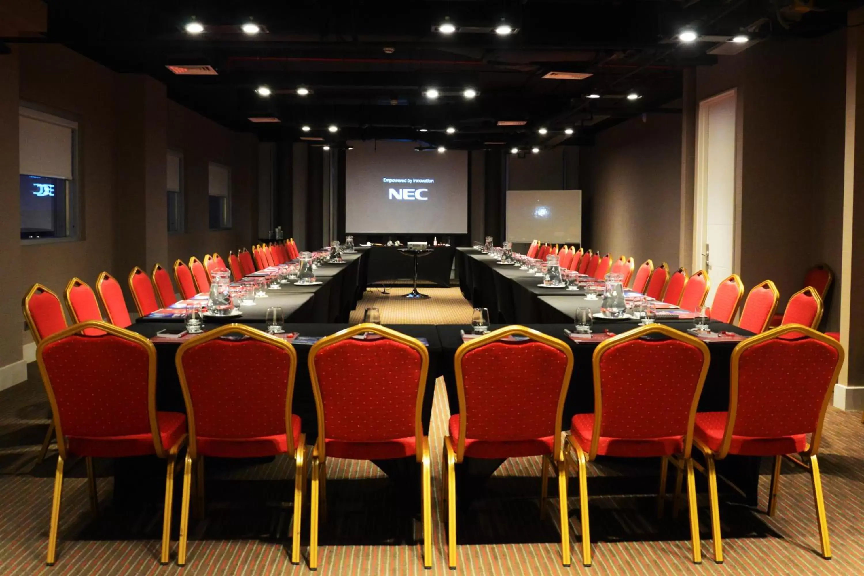 Meeting/conference room in Radisson Hotel Curico