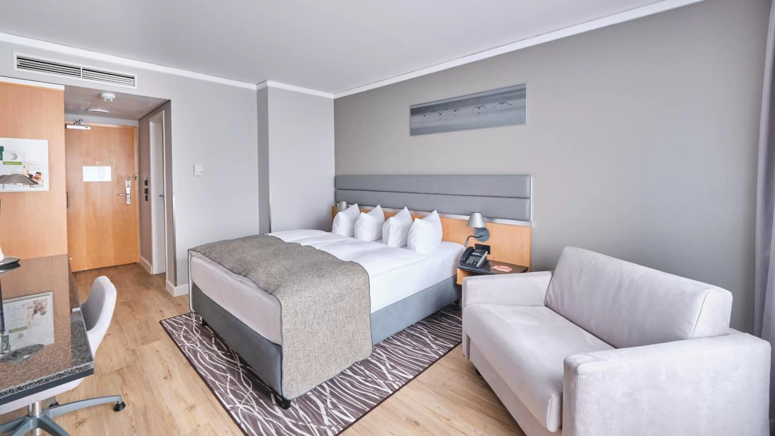 Photo of the whole room, Bed in Holiday Inn Berlin Airport - Conference Centre by IHG