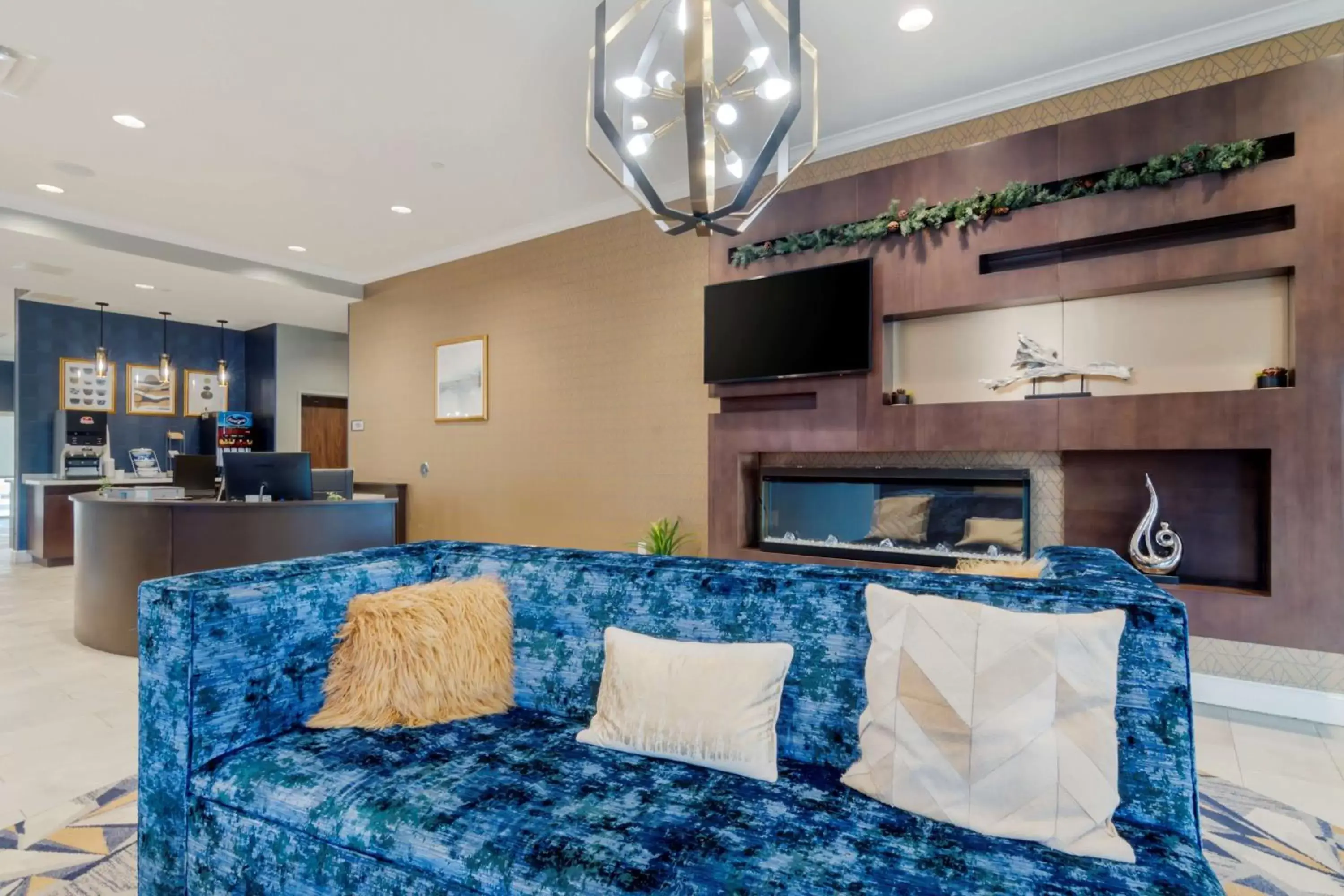 Lobby or reception in Best Western Plus St. Louis Airport Hotel