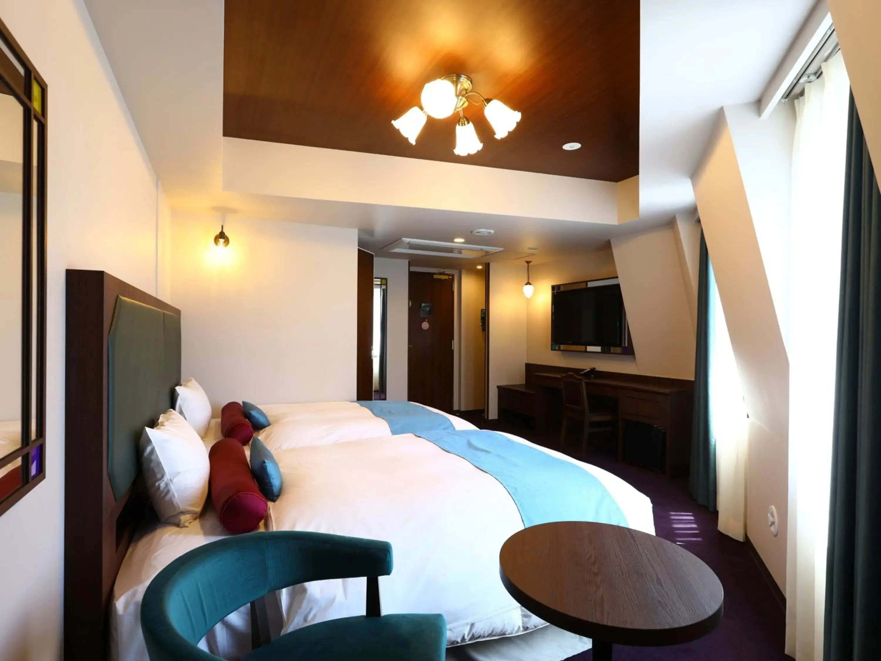 Photo of the whole room in Hotel Wing International Select Ikebukuro