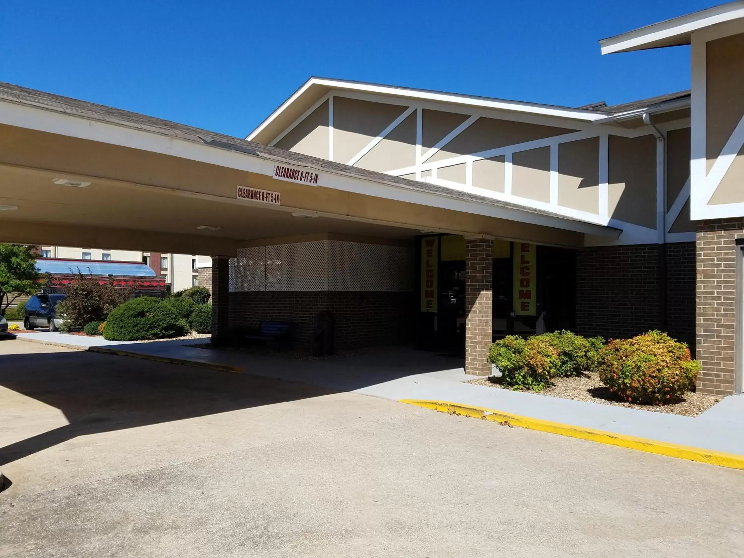 Facade/entrance, Property Building in Super 8 by Wyndham Bentonville