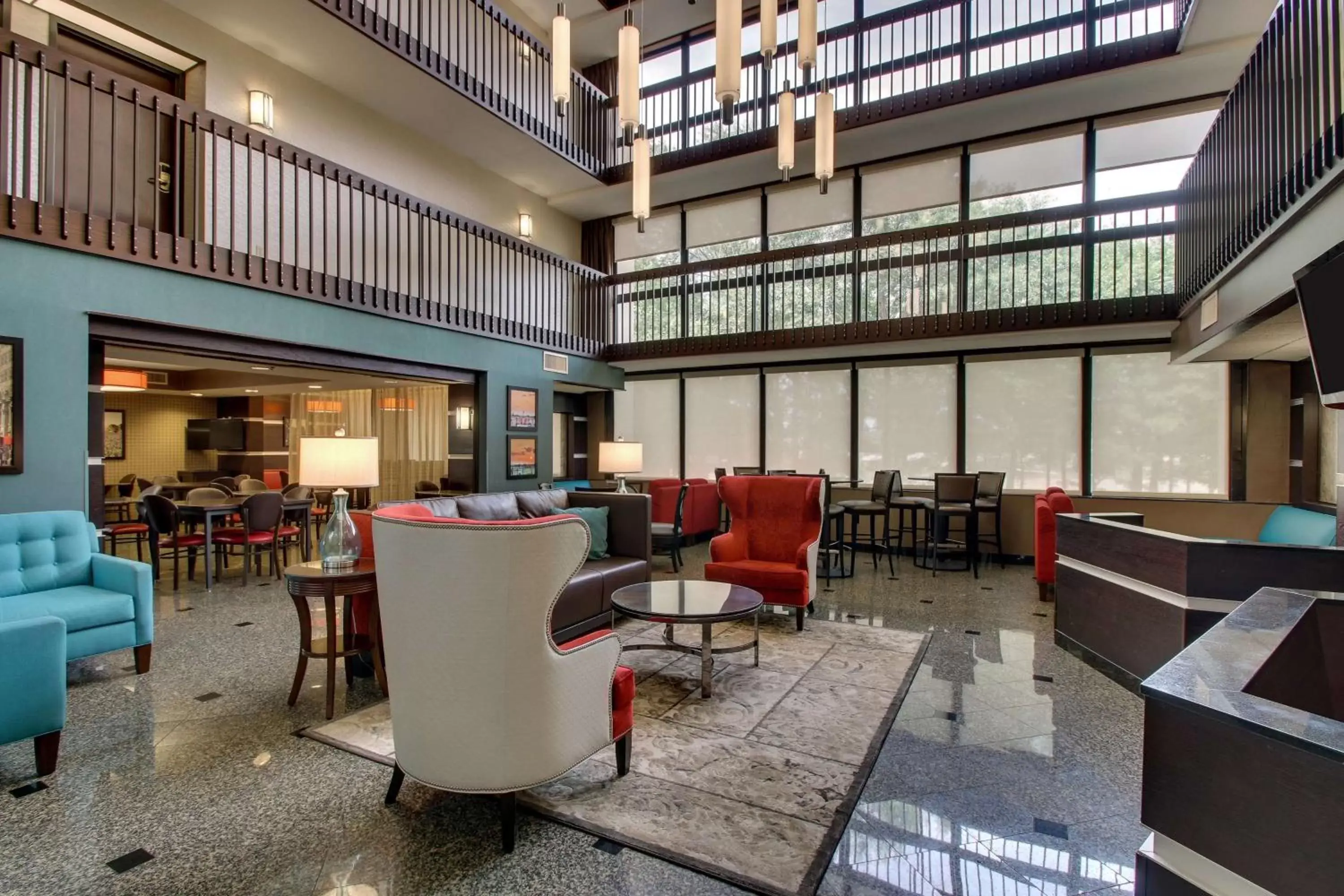 Lobby or reception, Lounge/Bar in Drury Inn & Suites Houston The Woodlands