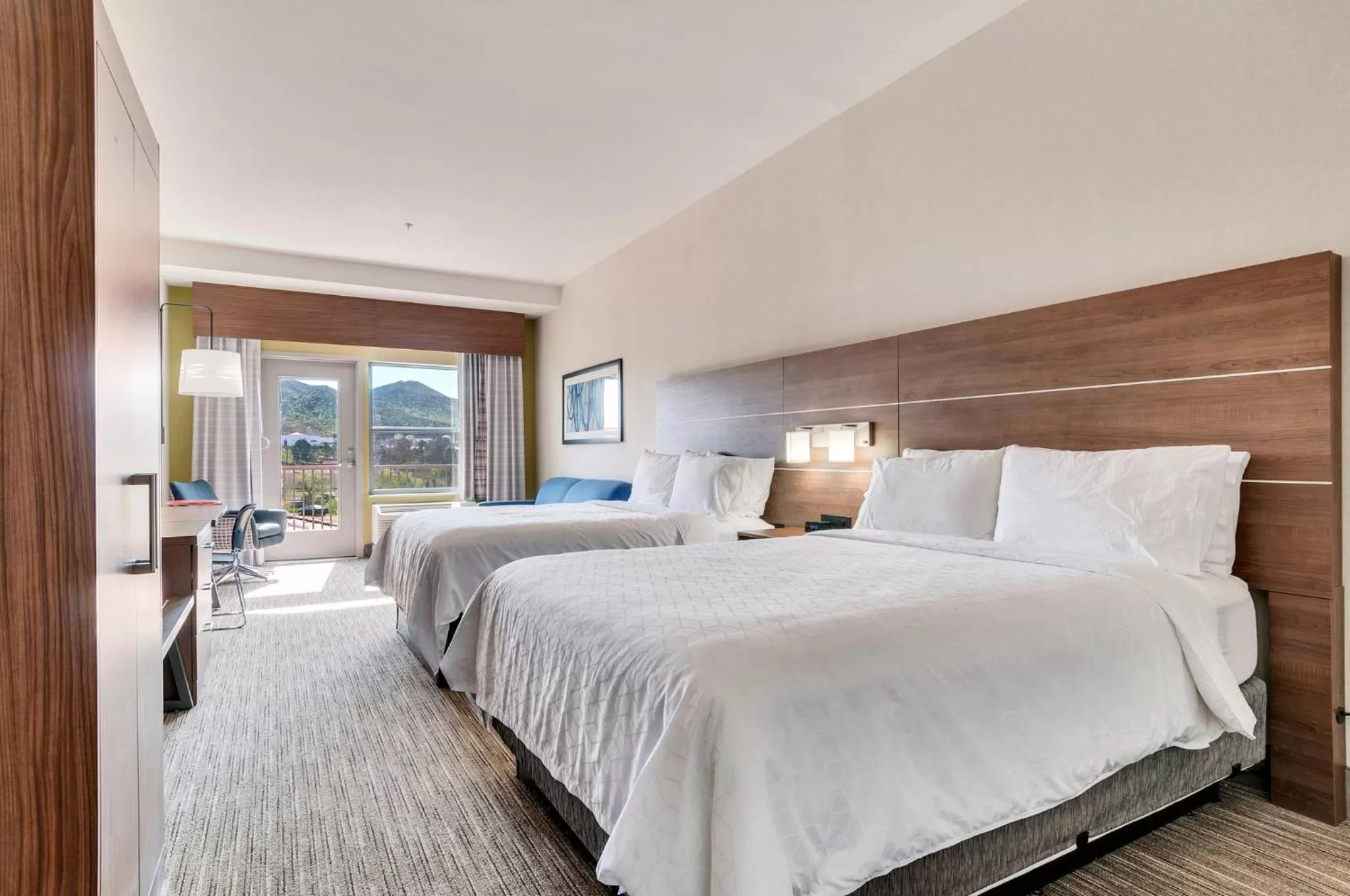 Photo of the whole room, Bed in Holiday Inn Express Hotel & Suites Lake Elsinore by IHG