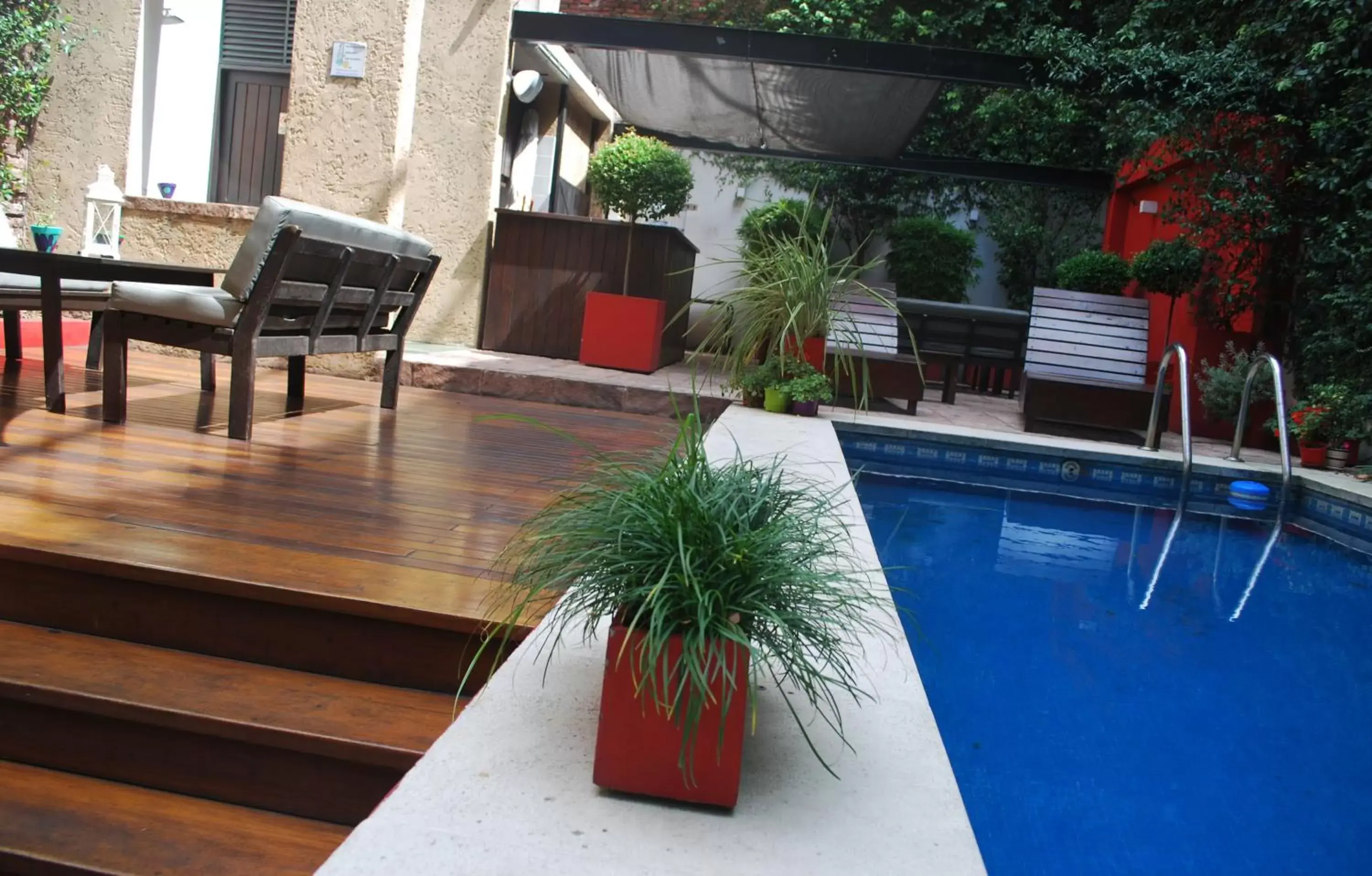 Patio, Swimming Pool in Ribera Sur Hotel