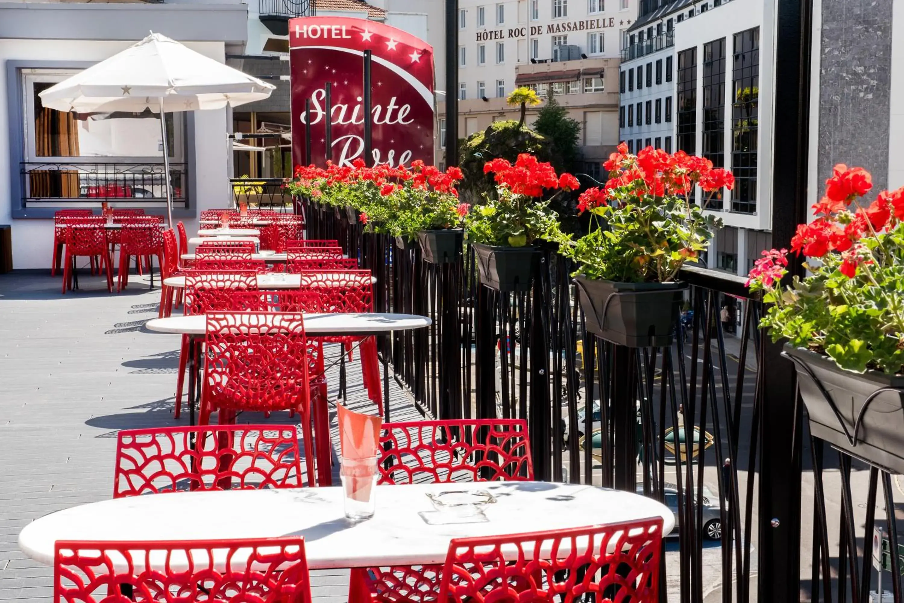 Patio in Hotel Sainte-Rose