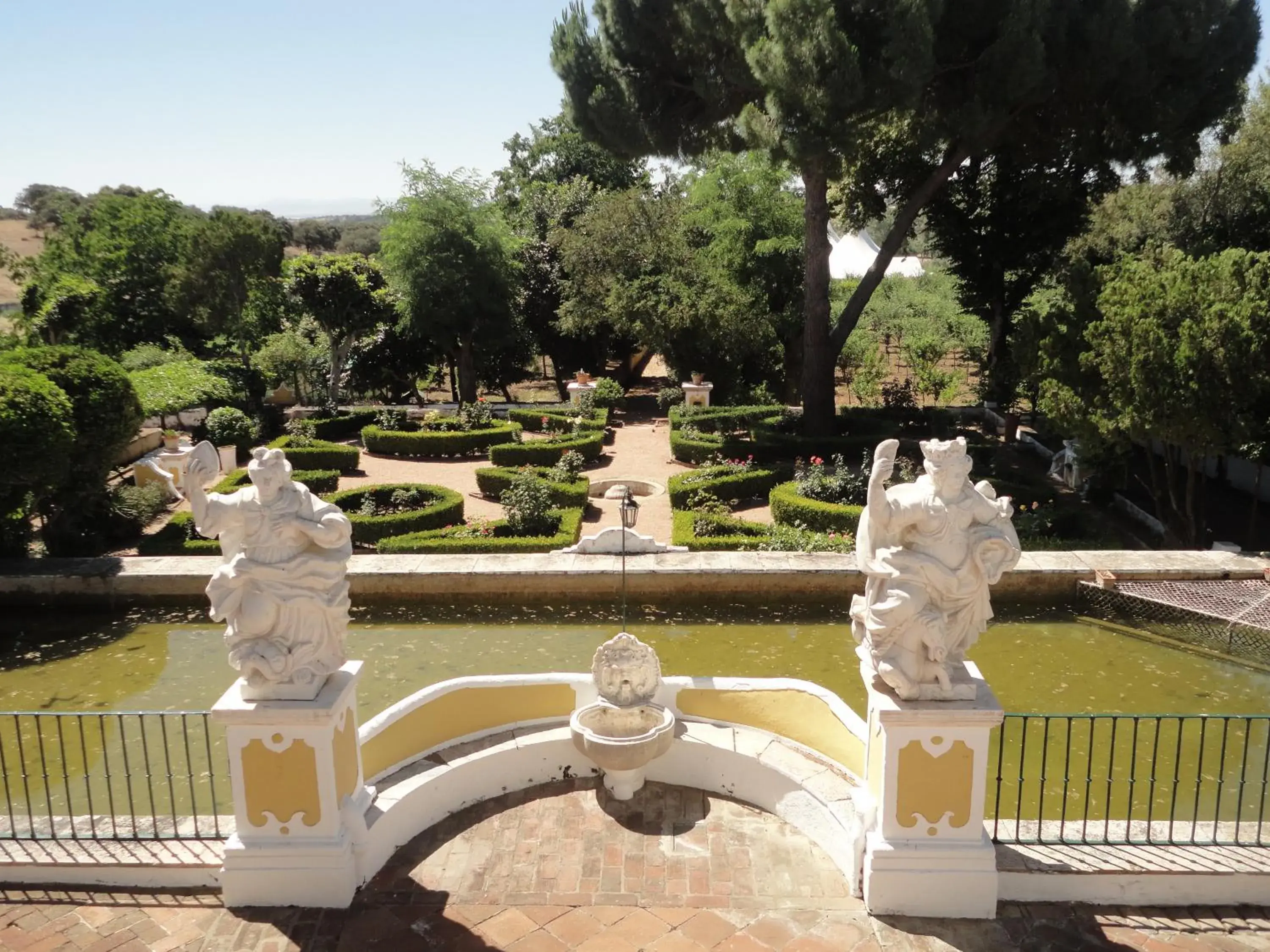 Garden view in Hotel Rural Quinta de Santo Antonio