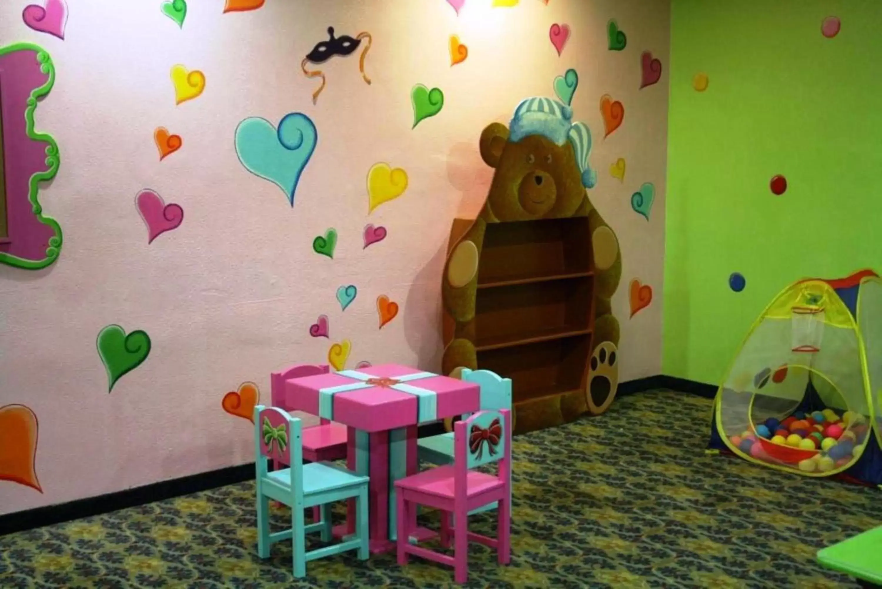 Game Room, Kid's Club in Leonardo Hotel Jerusalem