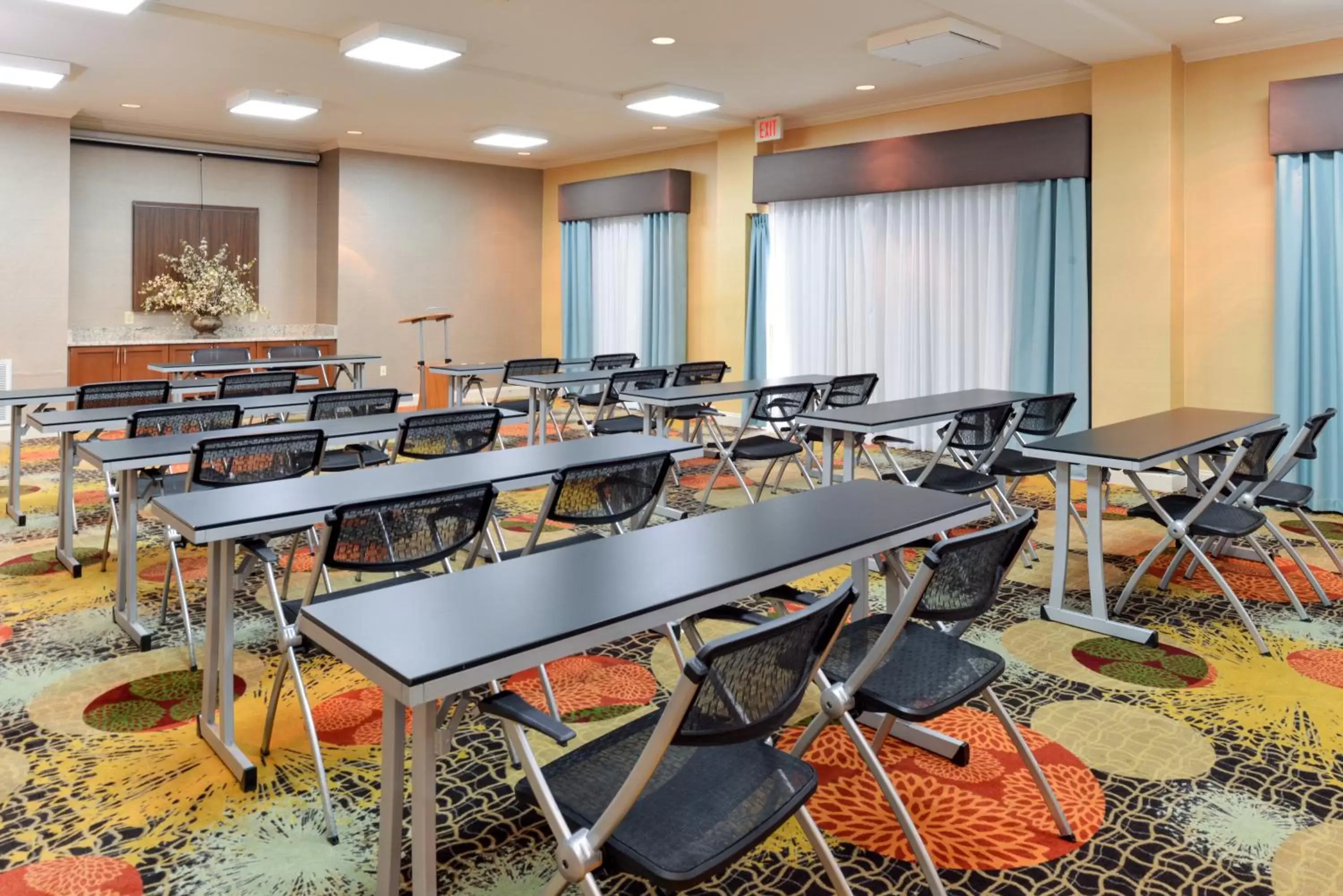 Meeting/conference room in Holiday Inn Express Hotel & Suites Bessemer, an IHG Hotel