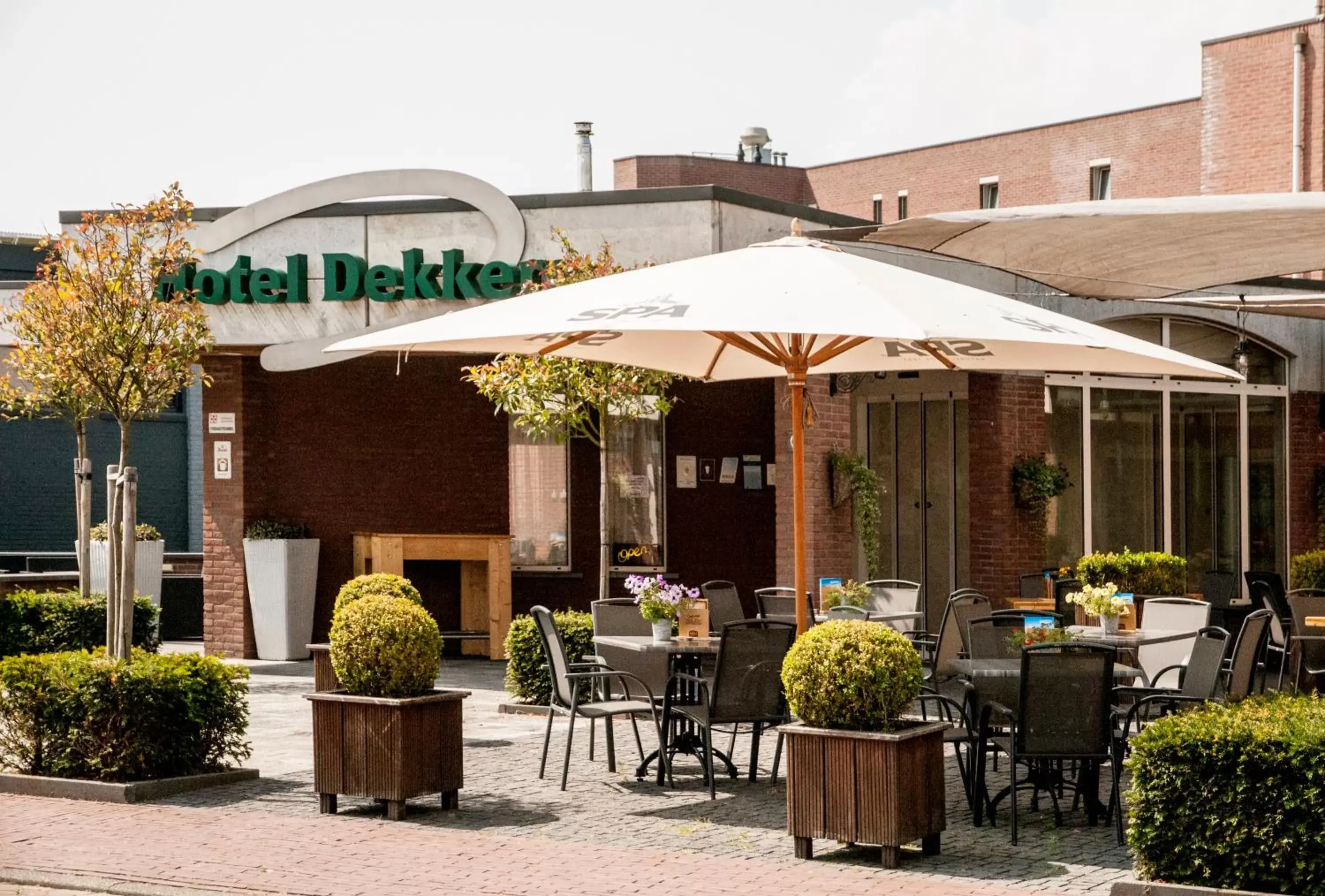 Restaurant/Places to Eat in Hotel Dekkers