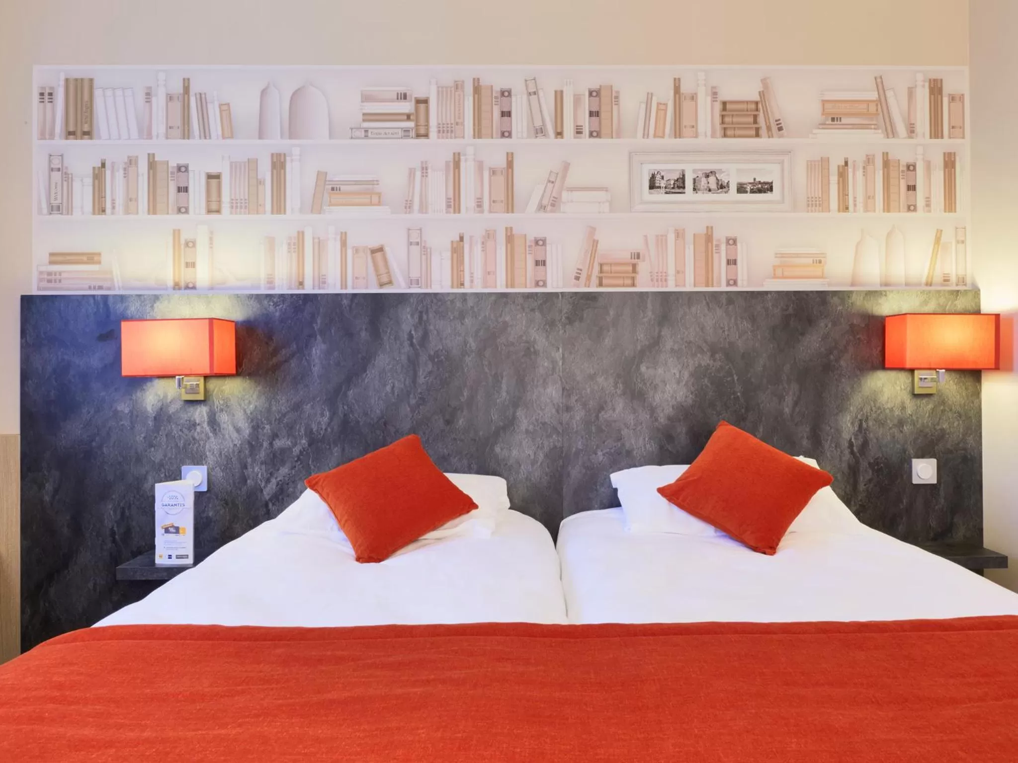 Bed in Kyriad Angers Ouest Beaucouzé